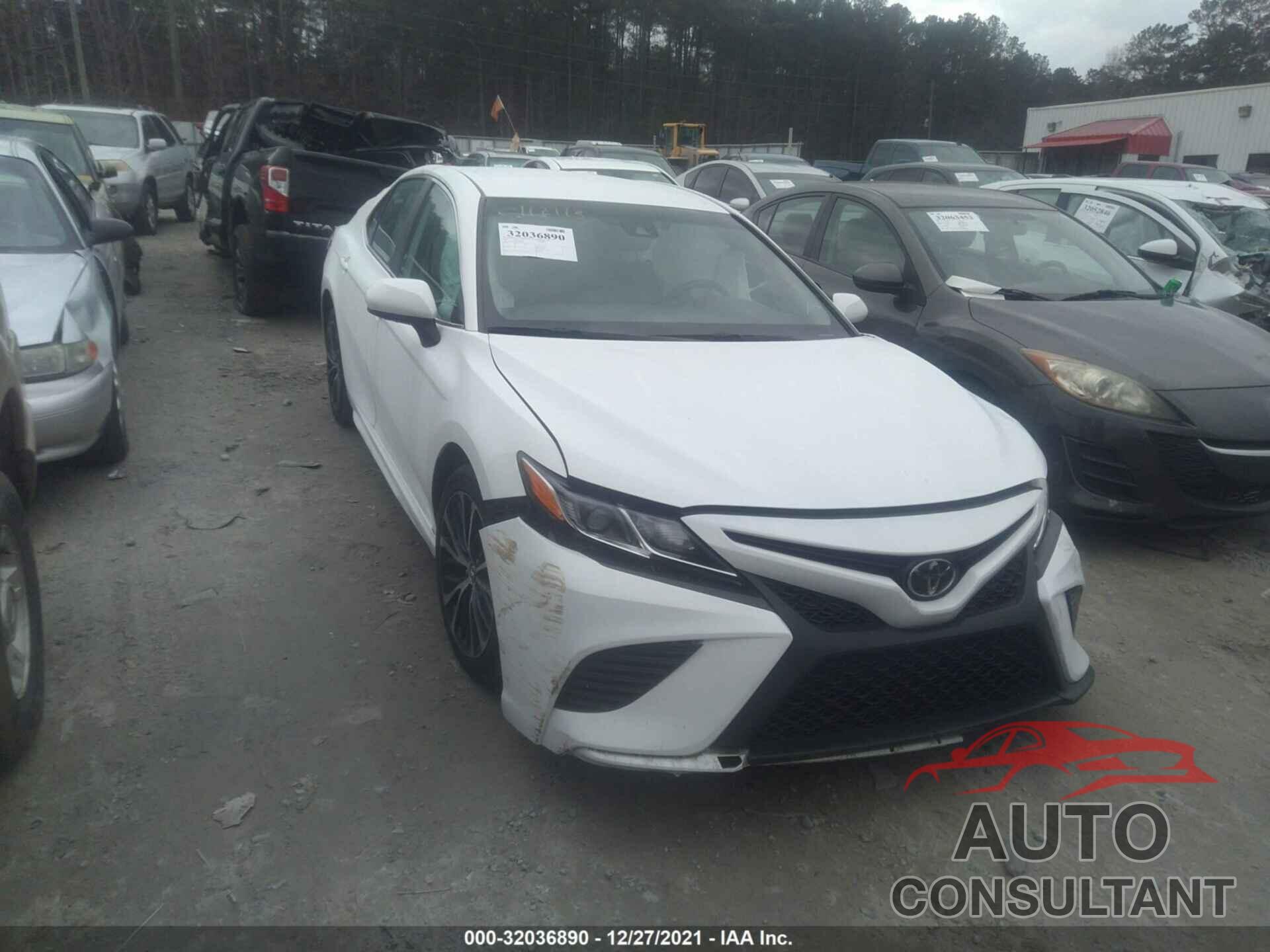 TOYOTA CAMRY 2020 - 4T1G11AK4LU943843