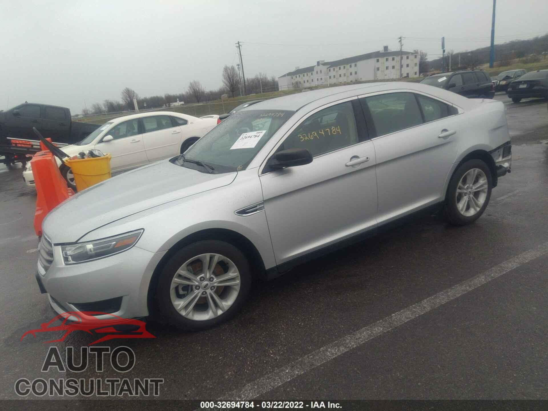 FORD TAURUS 2018 - 1FAHP2D80JG134791