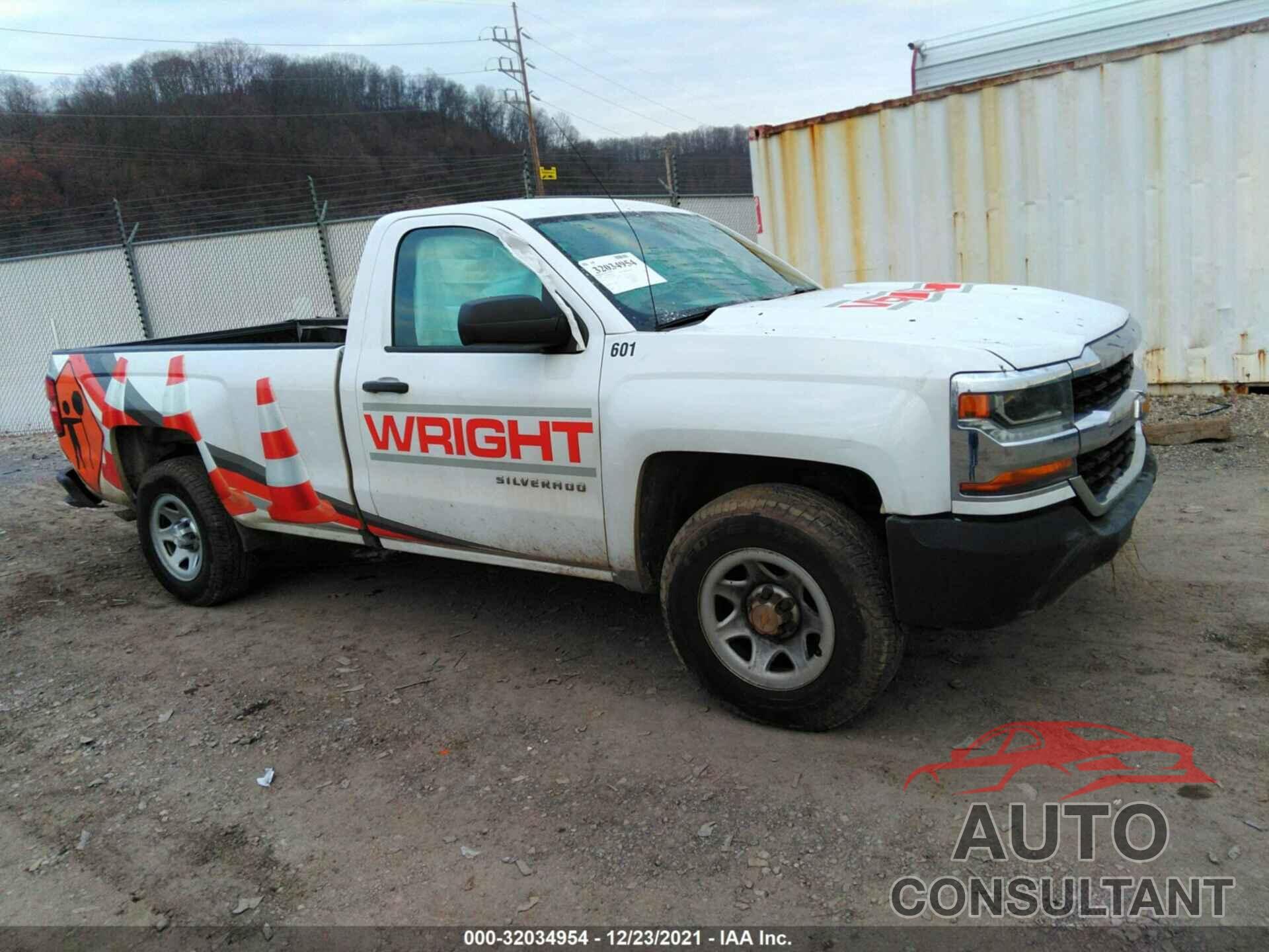 CHEVROLET SILVERADO 1500 2018 - 1GCNCNEH3JZ153378