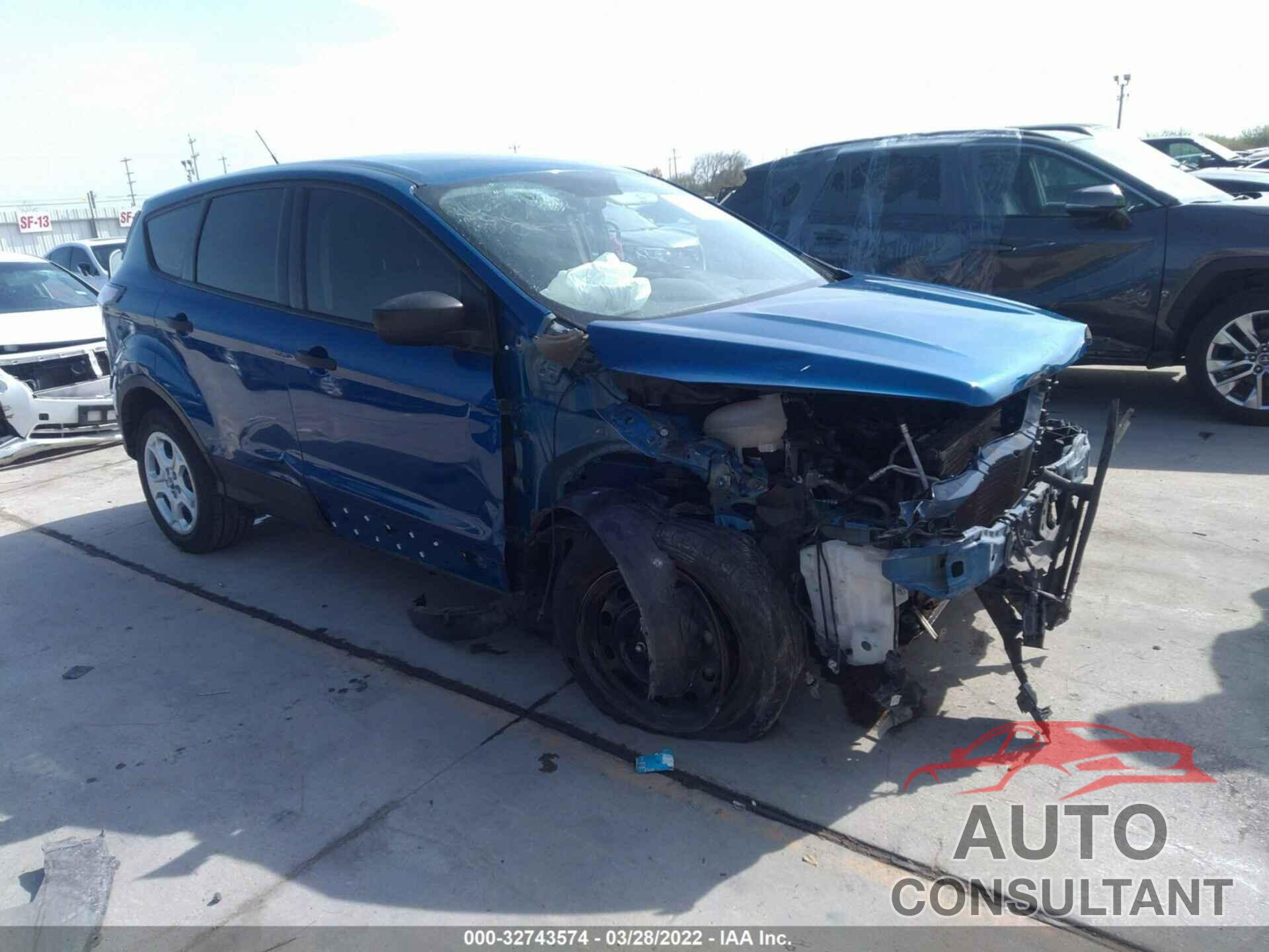 FORD ESCAPE 2018 - 1FMCU0F7XJUB72127