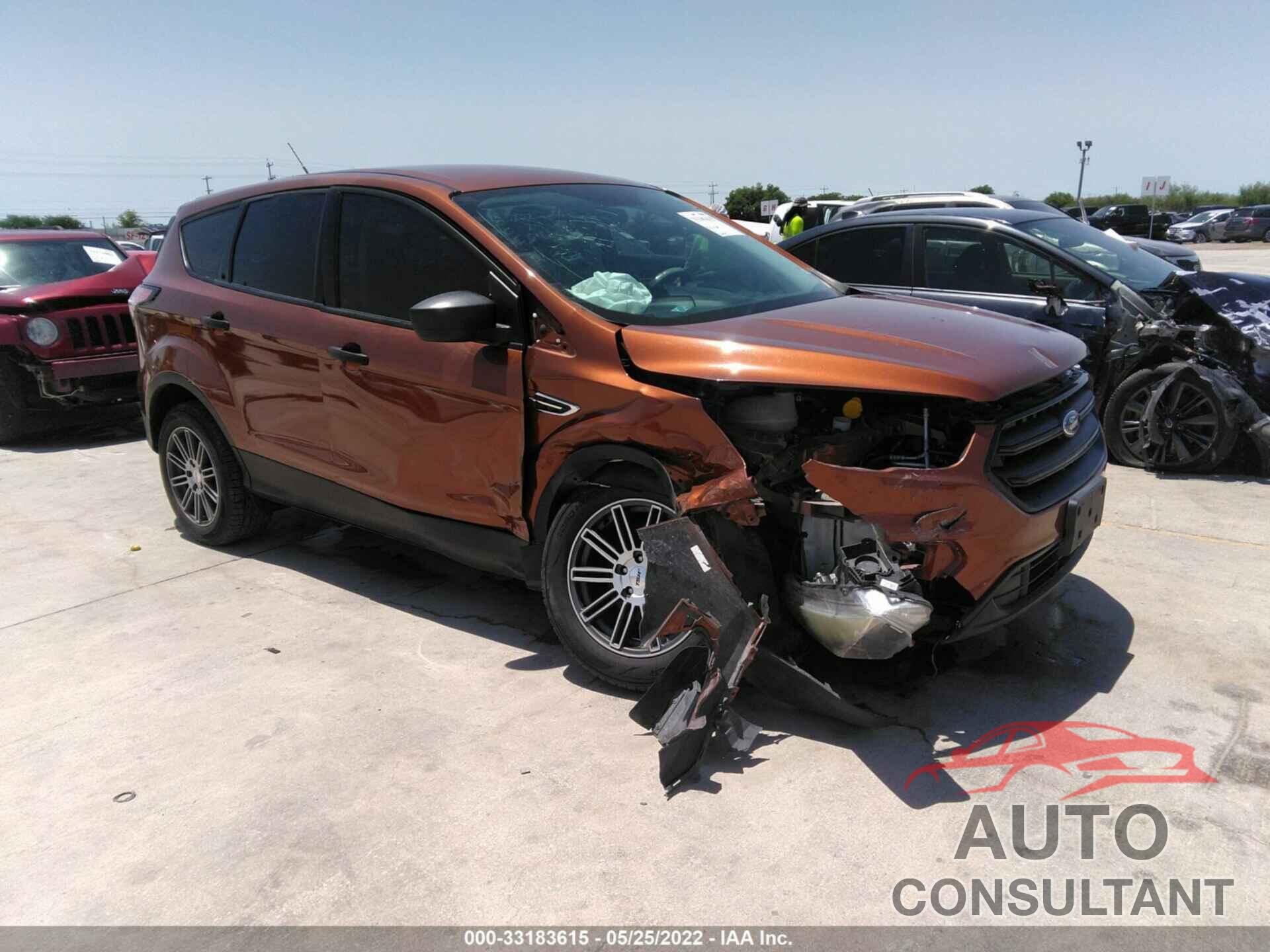FORD ESCAPE 2017 - 1FMCU0F7XHUC34023