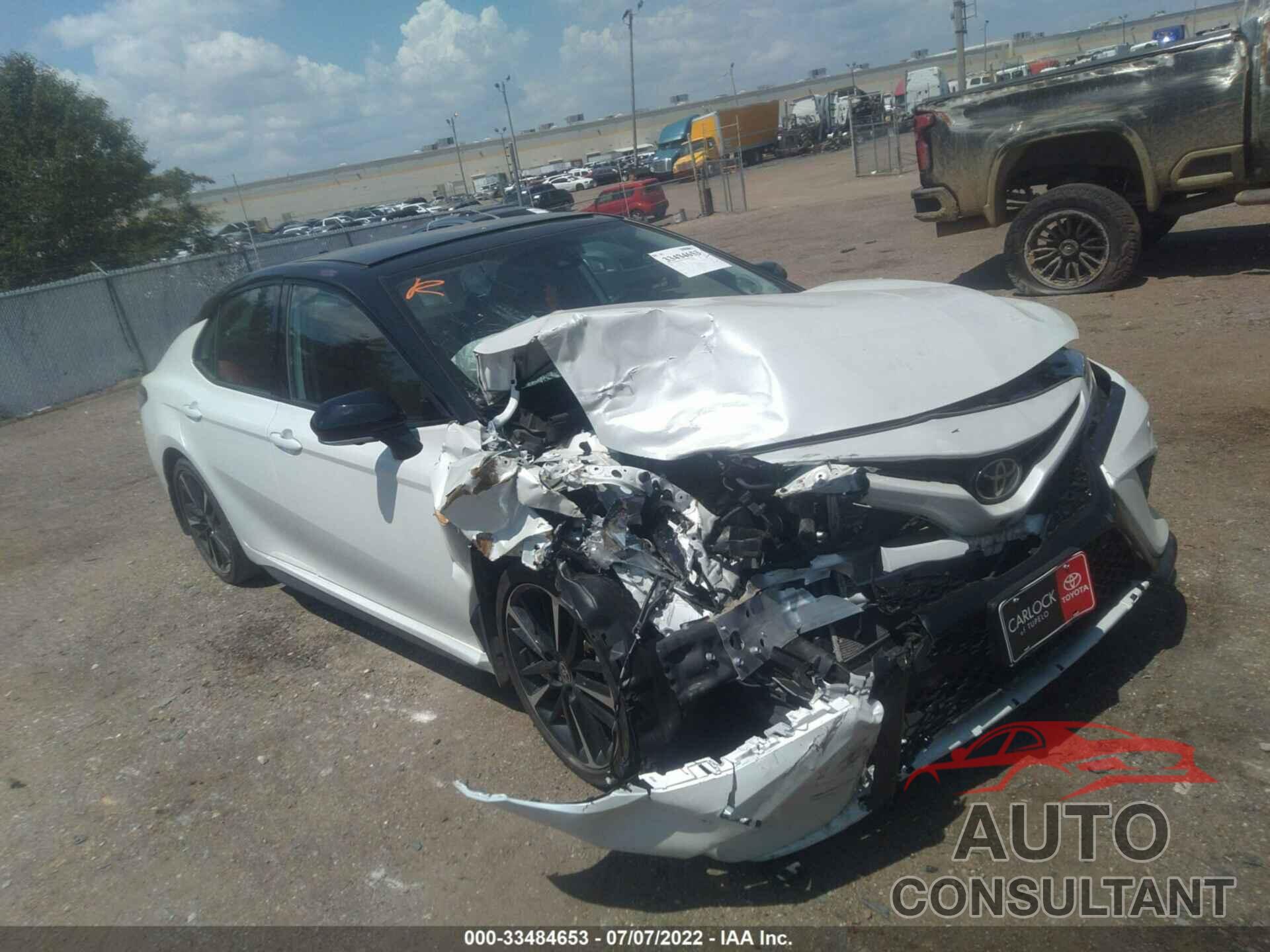 TOYOTA CAMRY 2020 - 4T1KZ1AK9LU041529