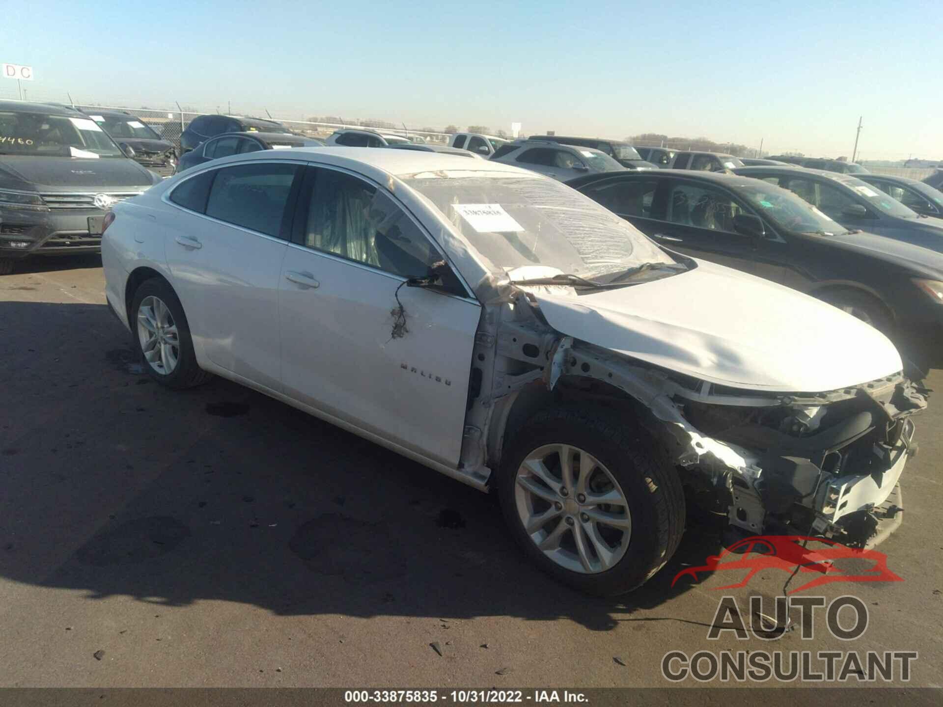CHEVROLET MALIBU 2017 - 1G1ZE5ST3HF164910
