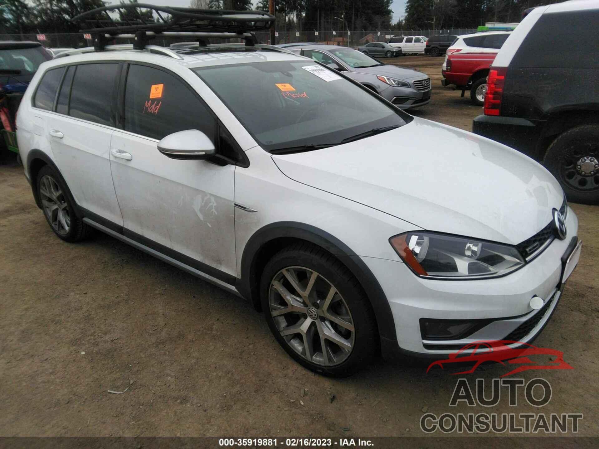 VOLKSWAGEN GOLF ALLTRACK 2017 - 3VWH17AU2HM524377
