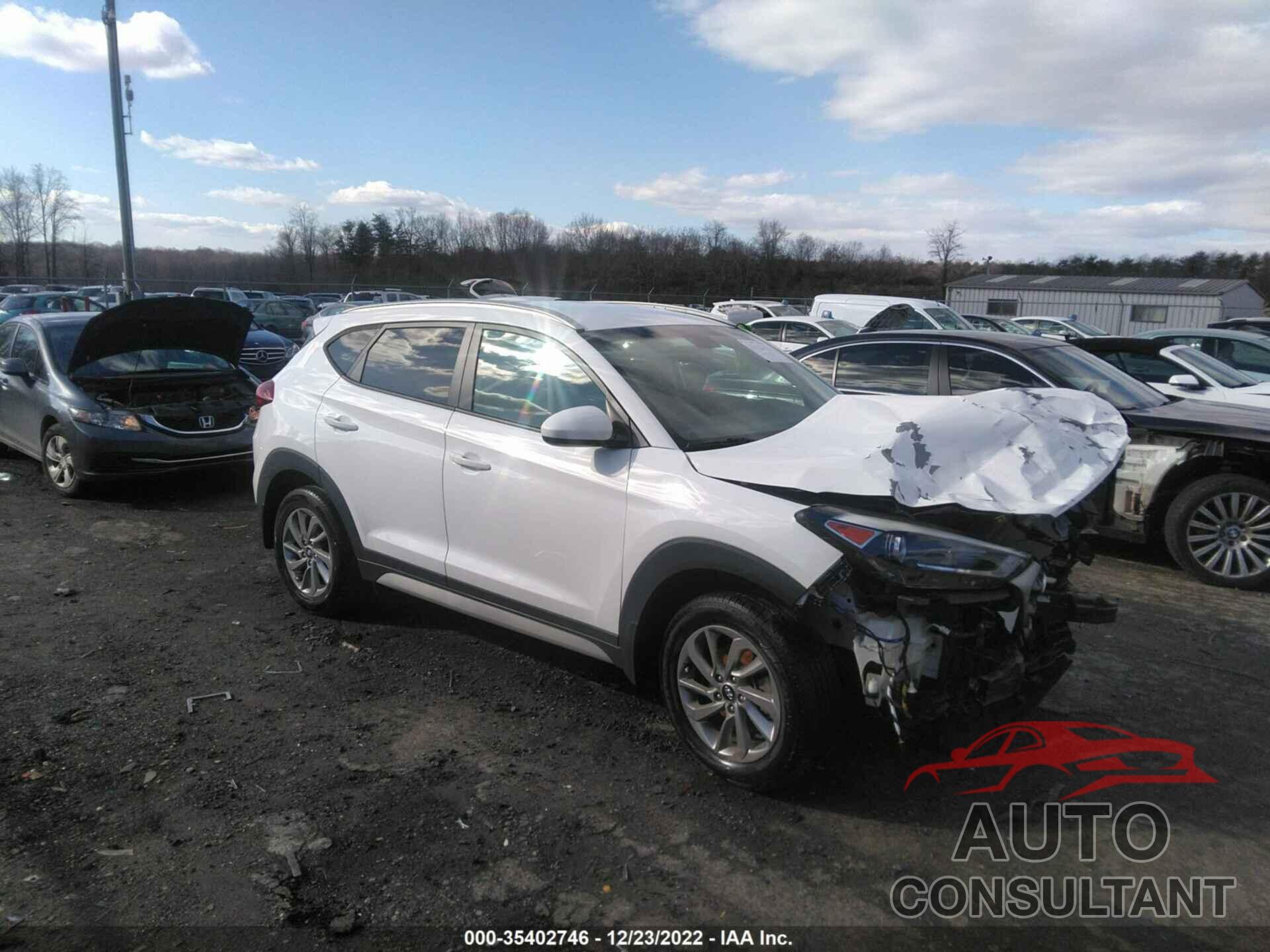 HYUNDAI TUCSON 2017 - KM8J3CA48HU418482