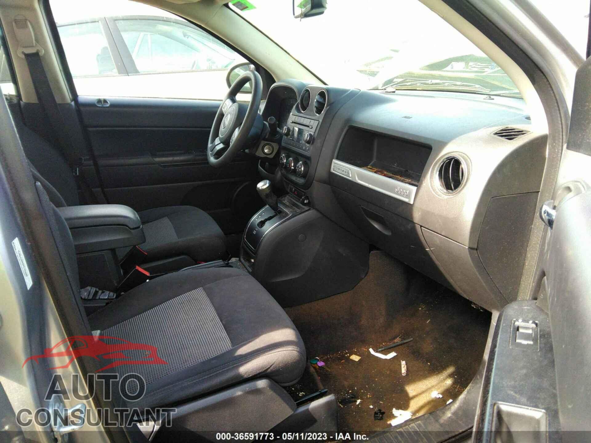 JEEP COMPASS 2017 - 1C4NJDBB5HD105596