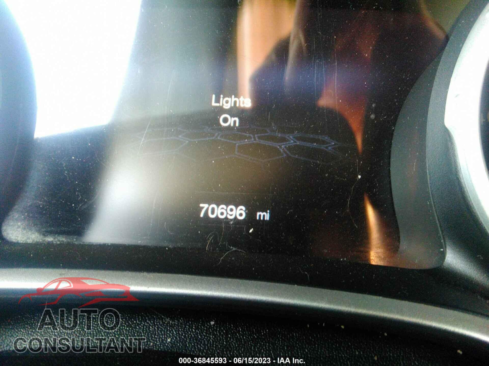 JEEP COMPASS 2019 - 3C4NJDCB9KT723228