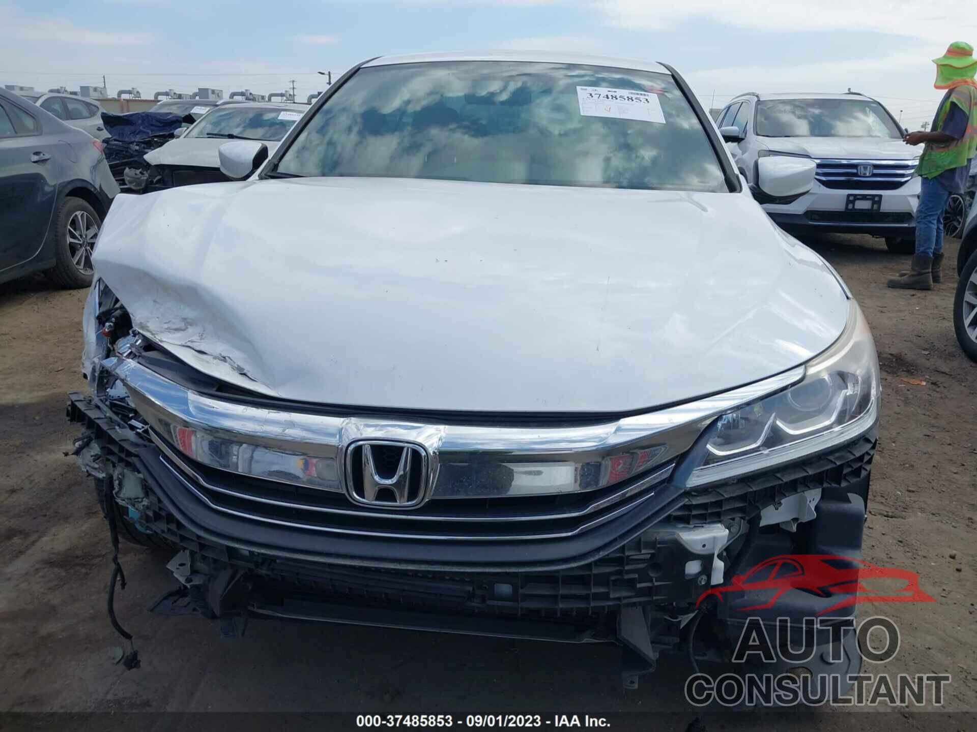 HONDA ACCORD 2017 - 1HGCR2F10HA030542