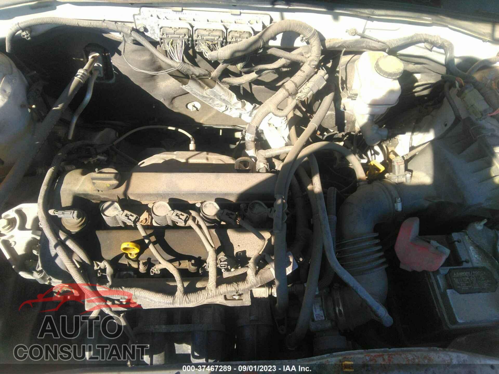 FORD ESCAPE 2011 - 1FMCU9D79BKA93682