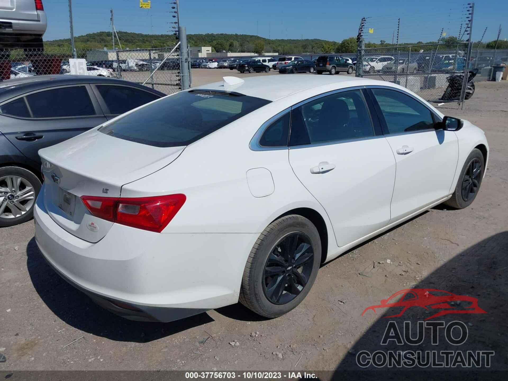 CHEVROLET MALIBU 2017 - 1G1ZE5ST4HF213242