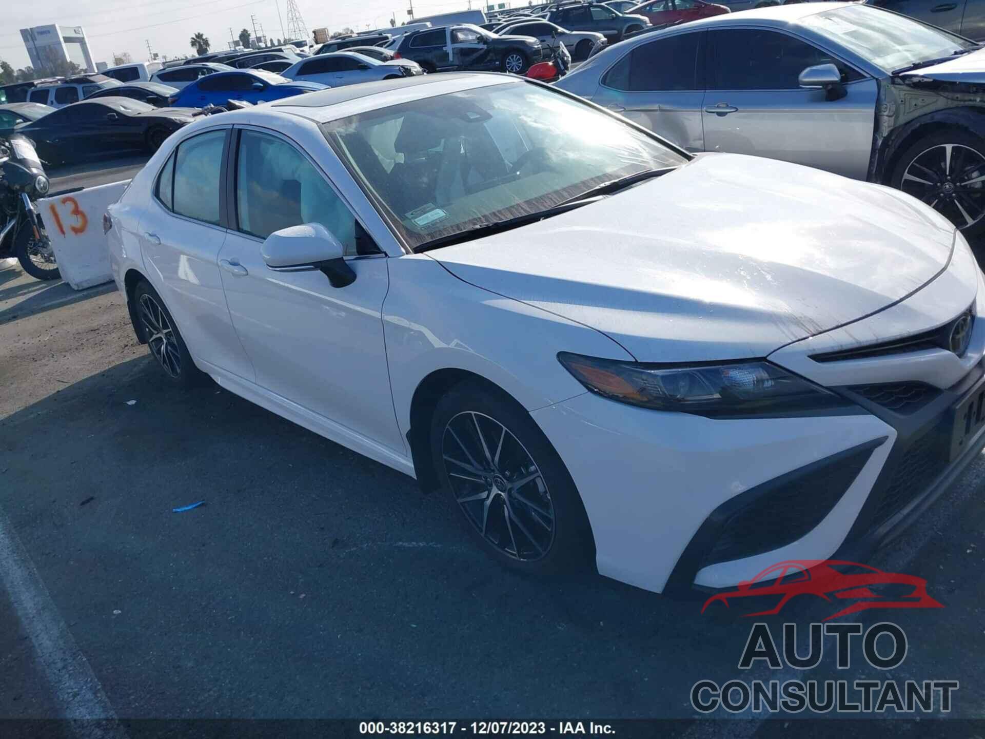 TOYOTA CAMRY 2023 - 4T1T11AK6PU836765