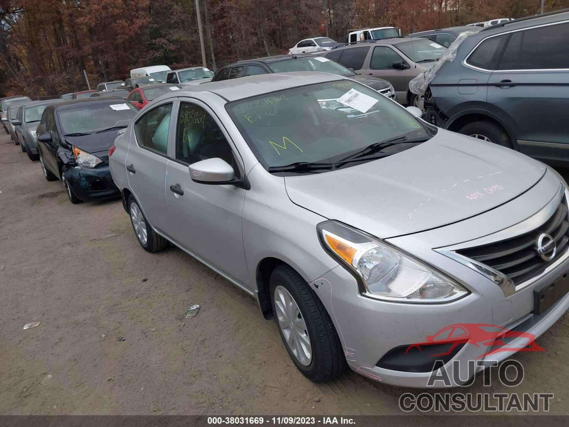 NISSAN VERSA 2018 - 3N1CN7AP4JL818065