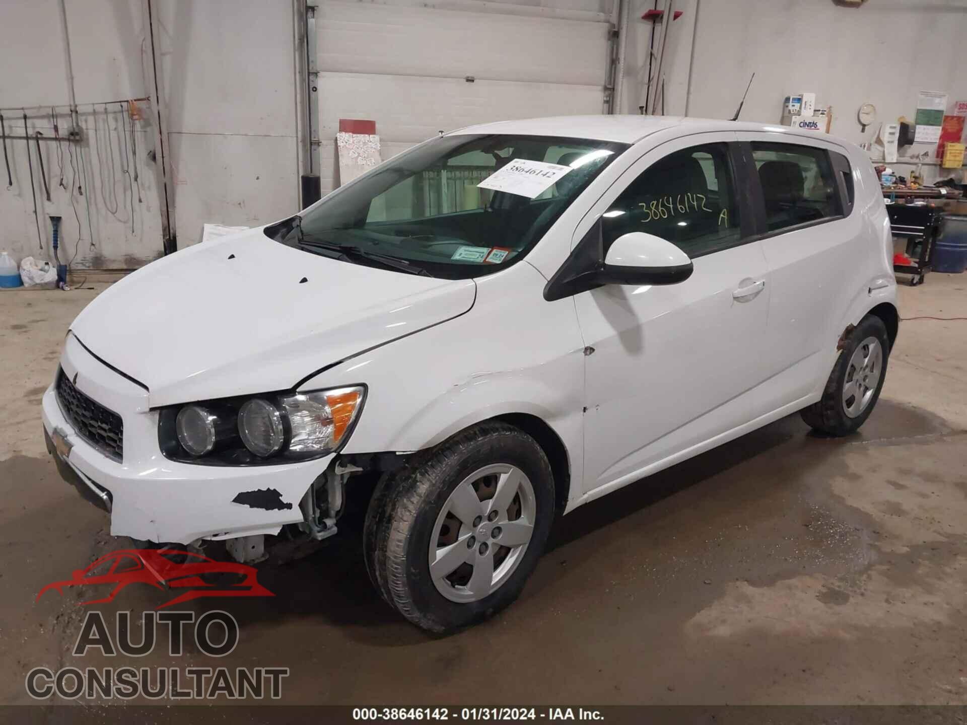 CHEVROLET SONIC 2014 - 1G1JA6SG4E4208132