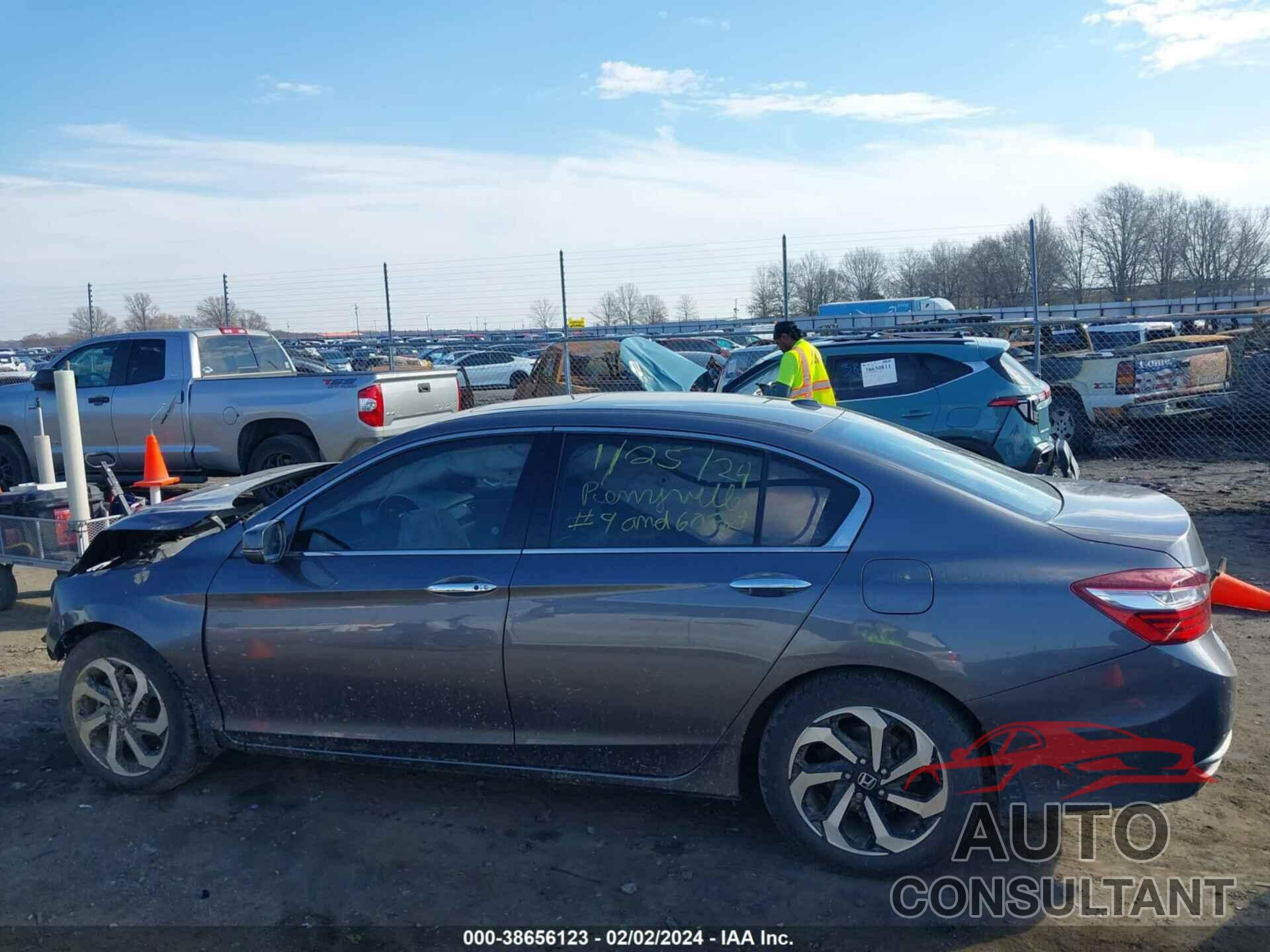 HONDA ACCORD 2016 - 1HGCR3F88GA029530