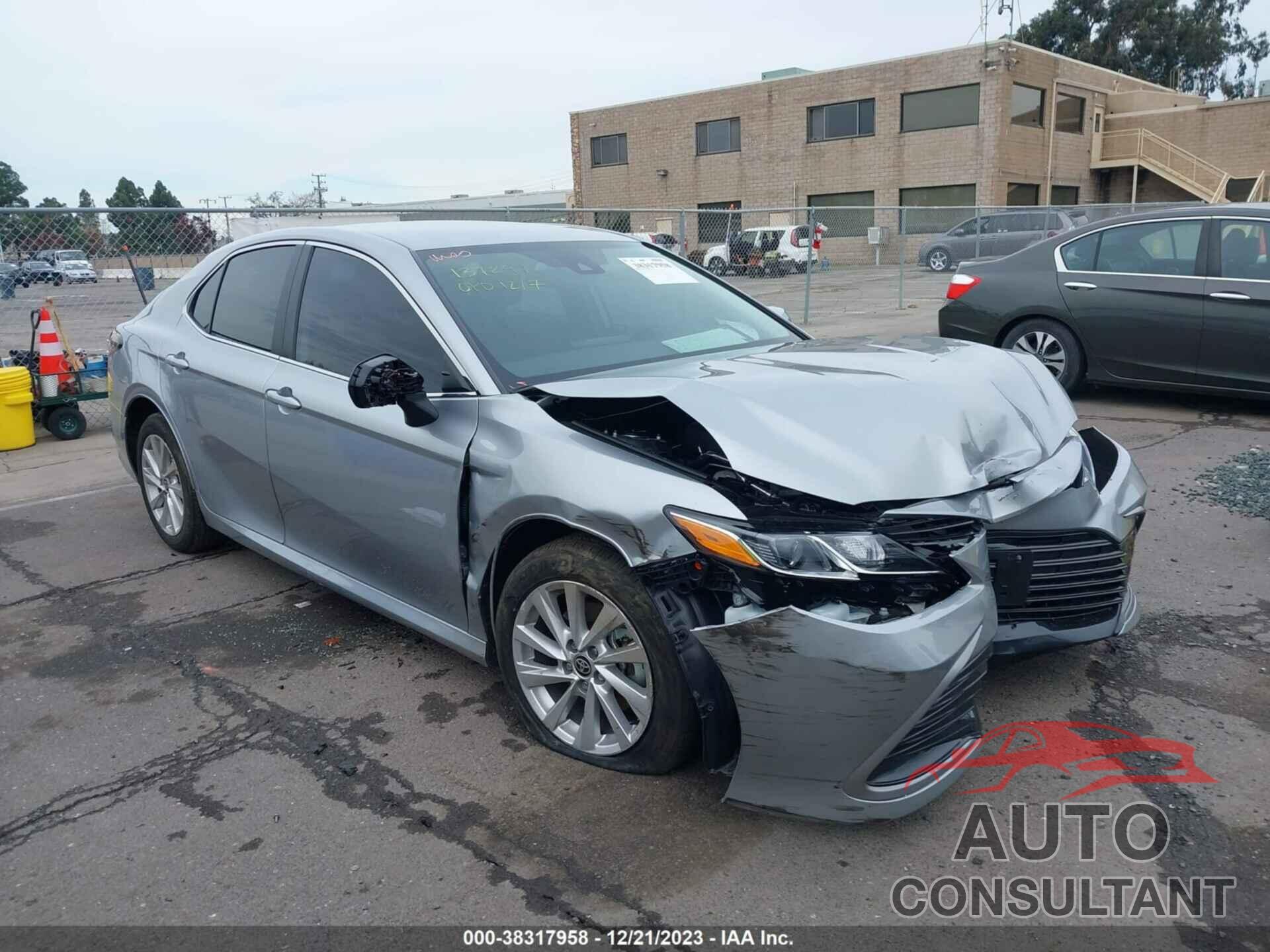 TOYOTA CAMRY 2023 - 4T1C11AK4PU793544
