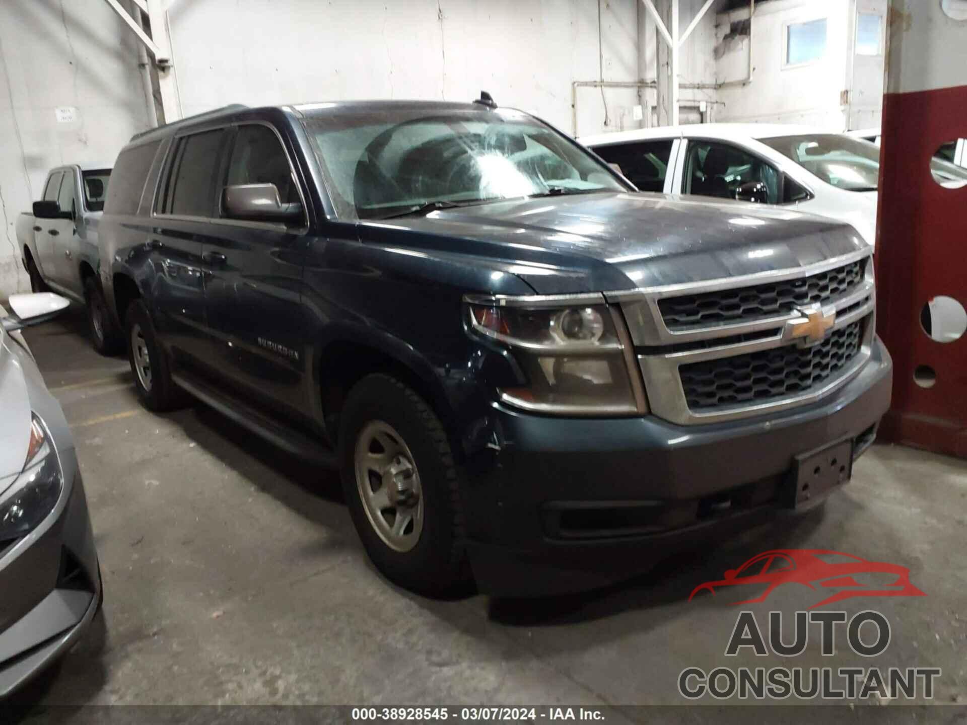 CHEVROLET SUBURBAN 2017 - 1GNSKKEC1HR350012