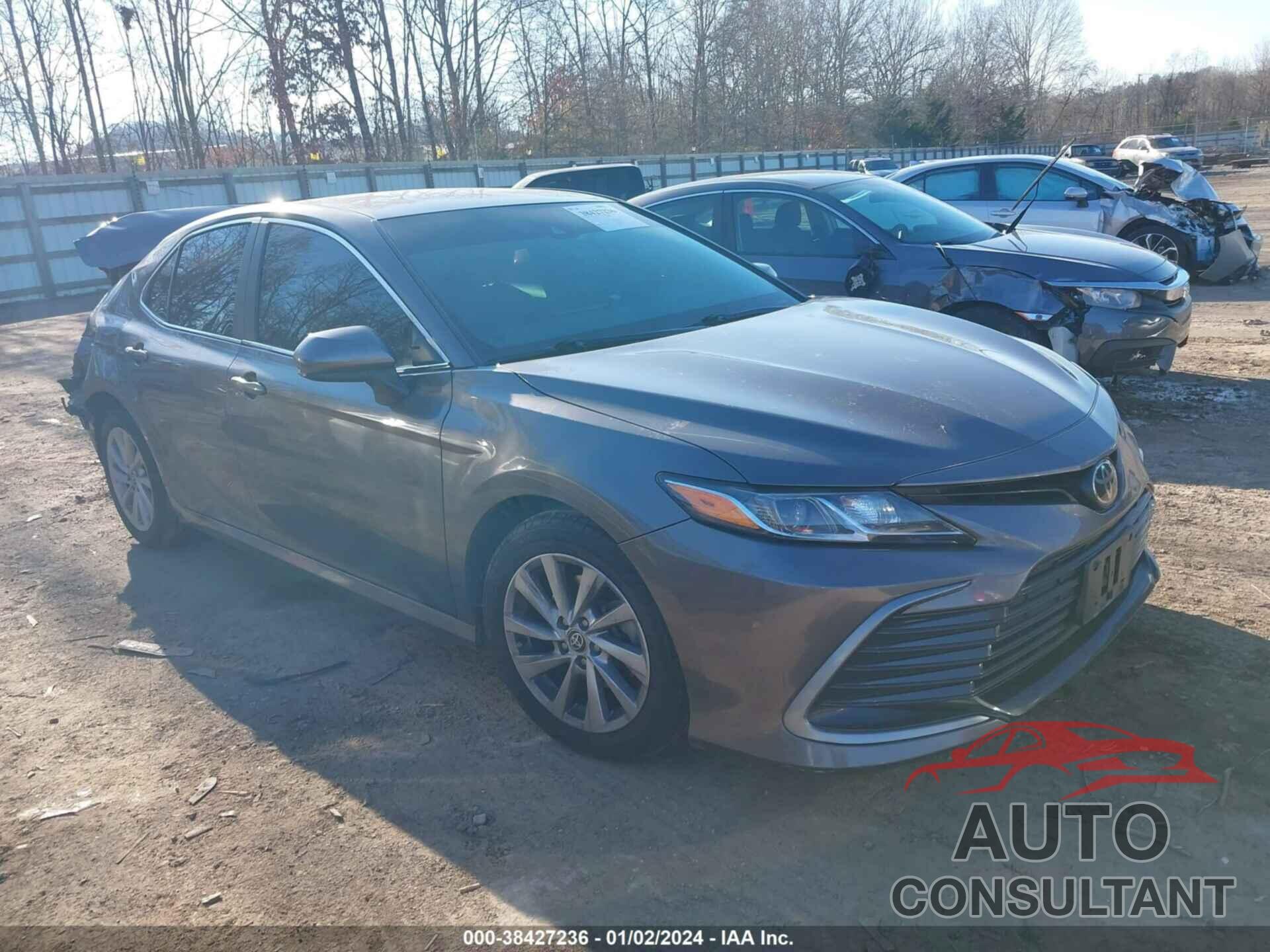 TOYOTA CAMRY 2021 - 4T1C11AK7MU552590