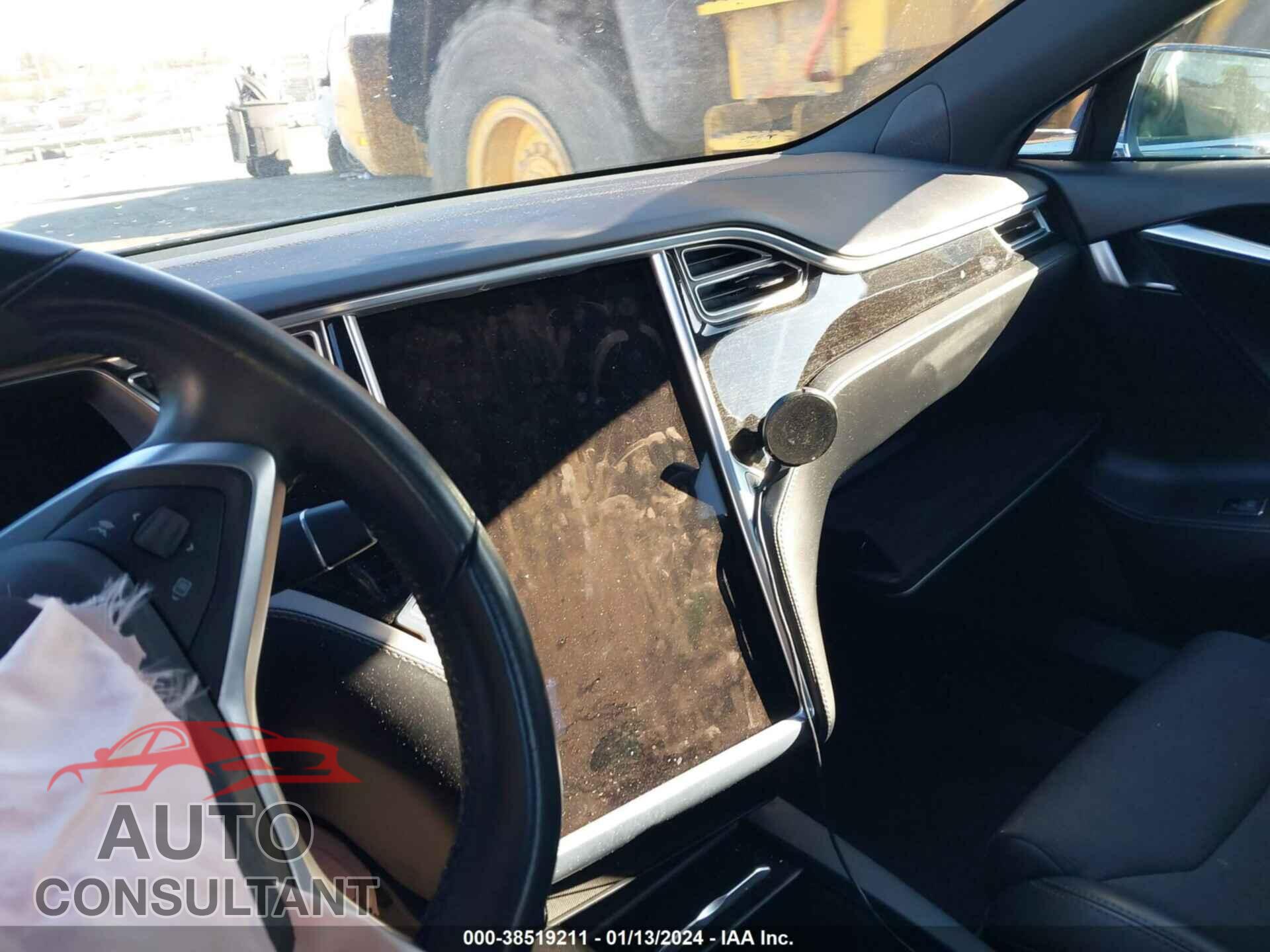 TESLA MODEL S 2017 - 5YJSA1E15HF213911