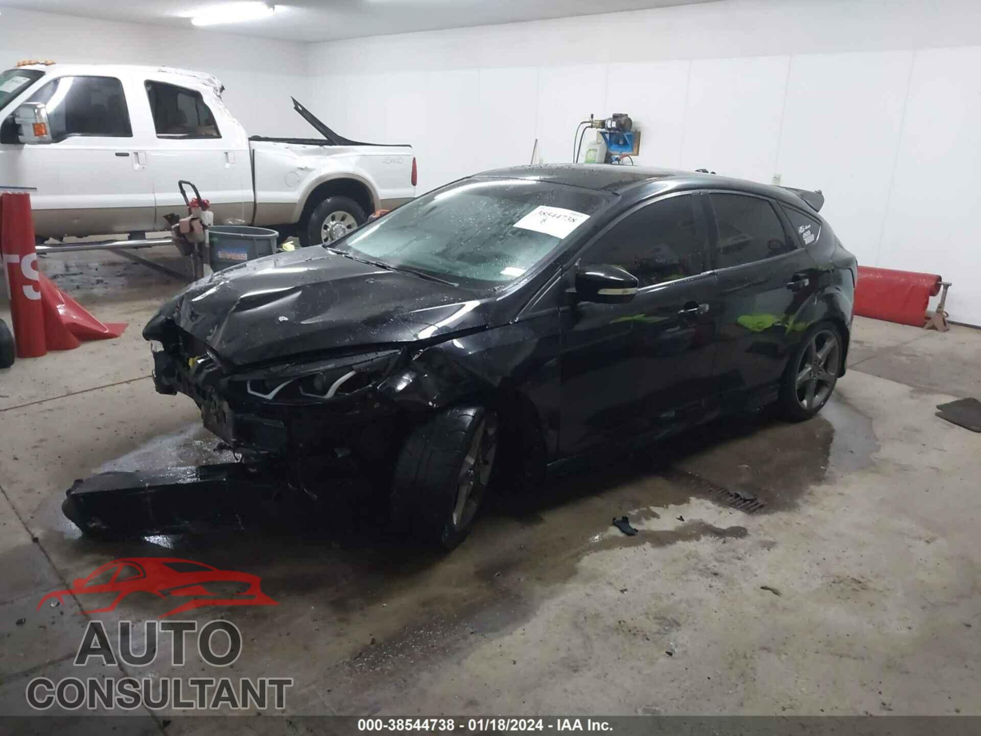 FORD FOCUS ST 2017 - 1FADP3L99HL307630