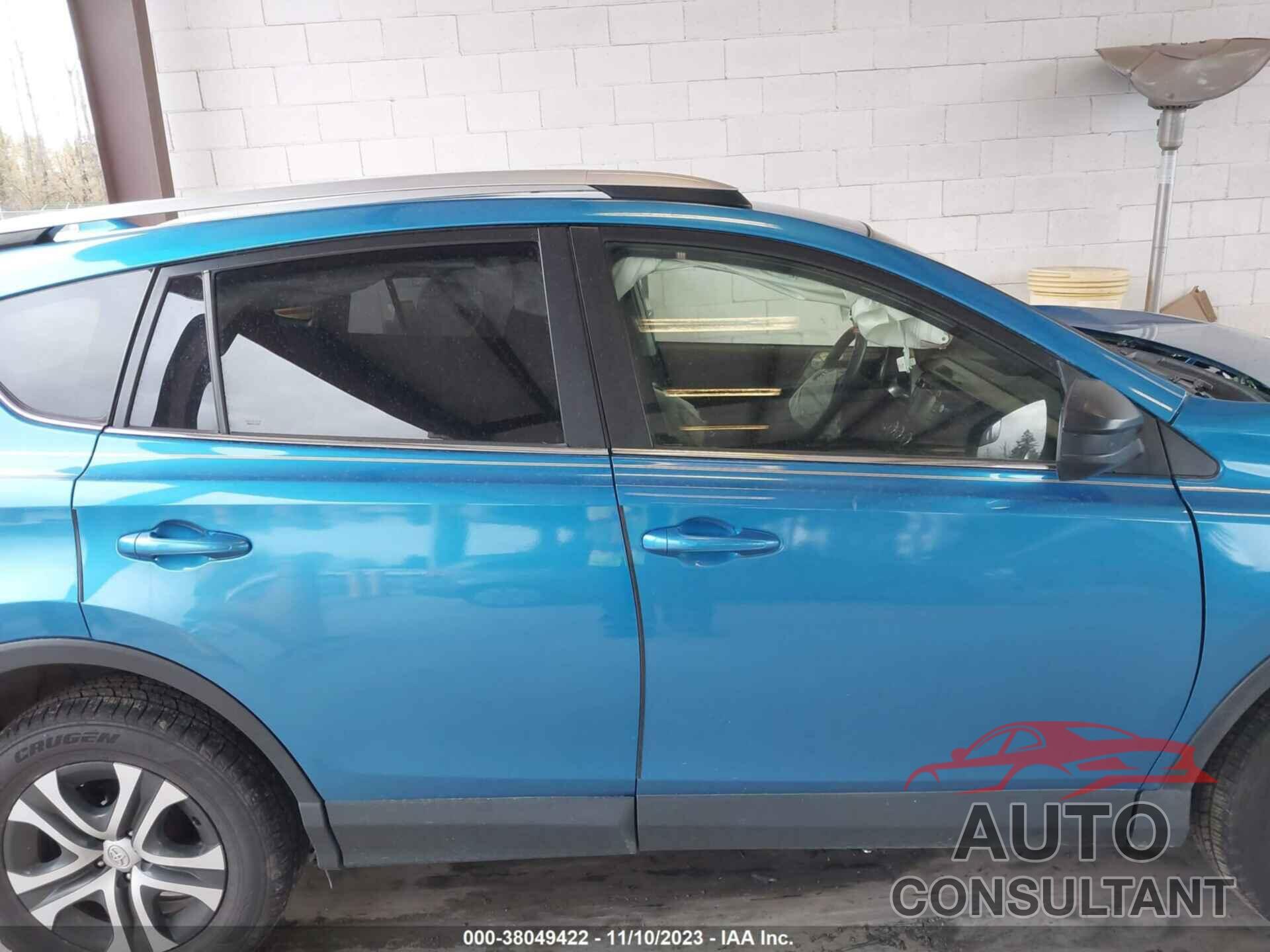 TOYOTA RAV4 2018 - JTMBFREV2JJ212541