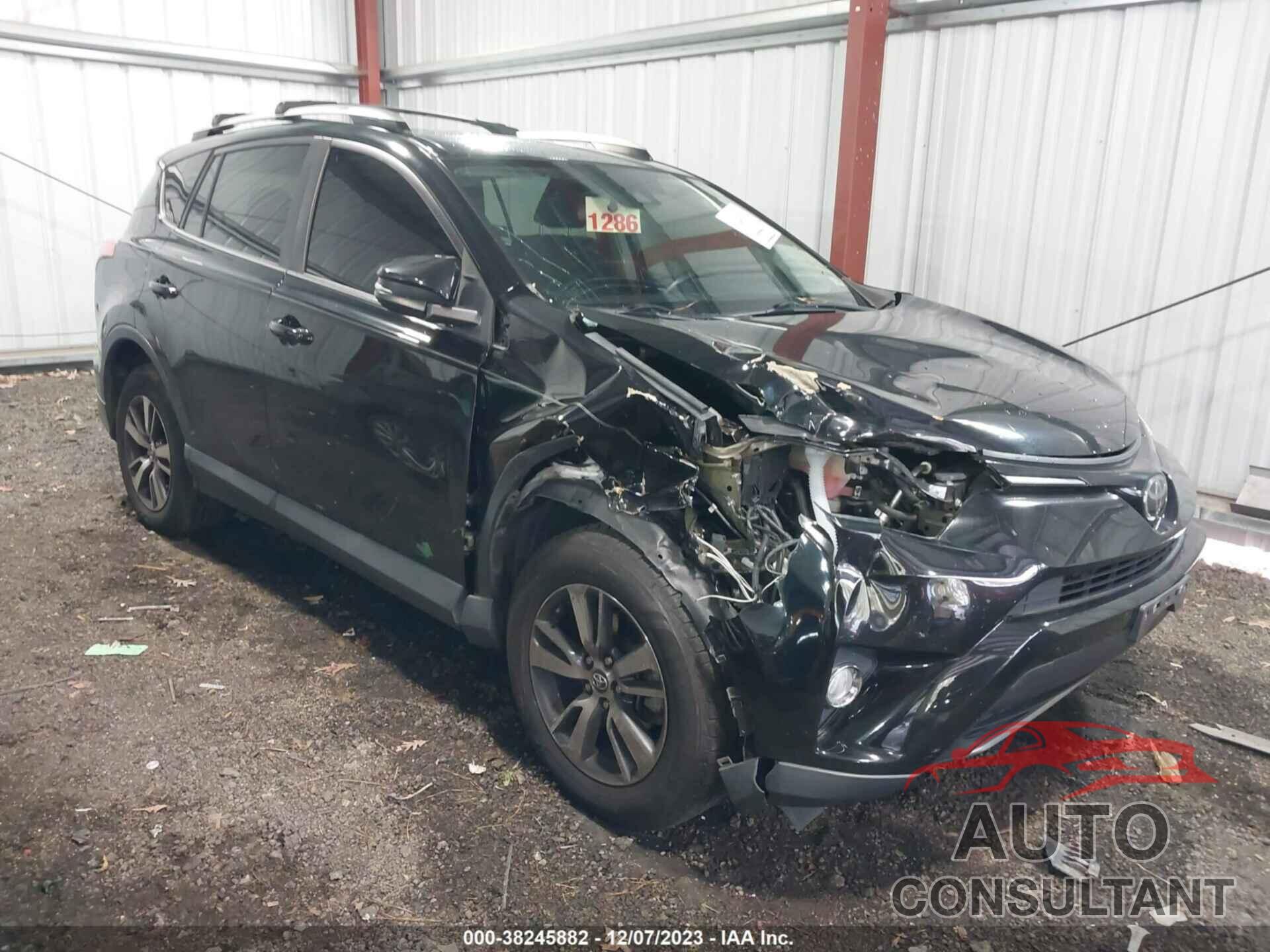 TOYOTA RAV4 2018 - 2T3RFREV2JW724333