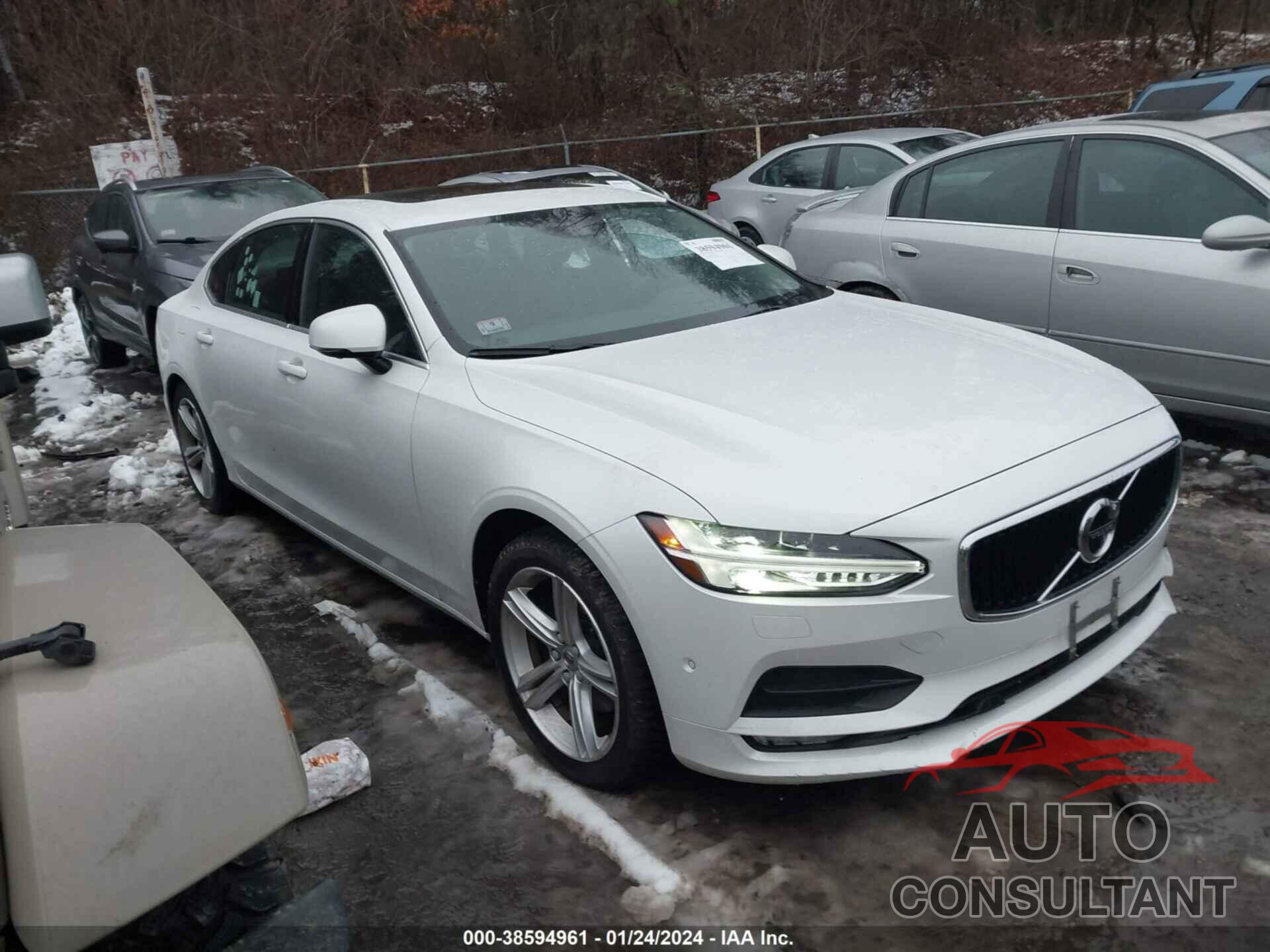 VOLVO S90 2018 - LVY982MK4JP029039