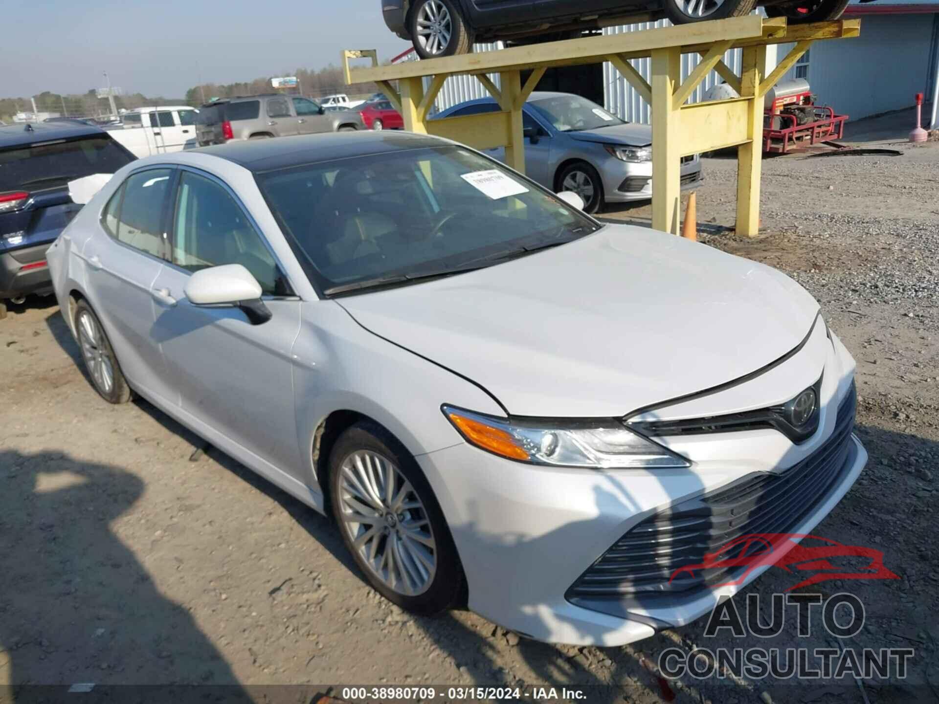 TOYOTA CAMRY 2020 - 4T1F11AK8LU896490