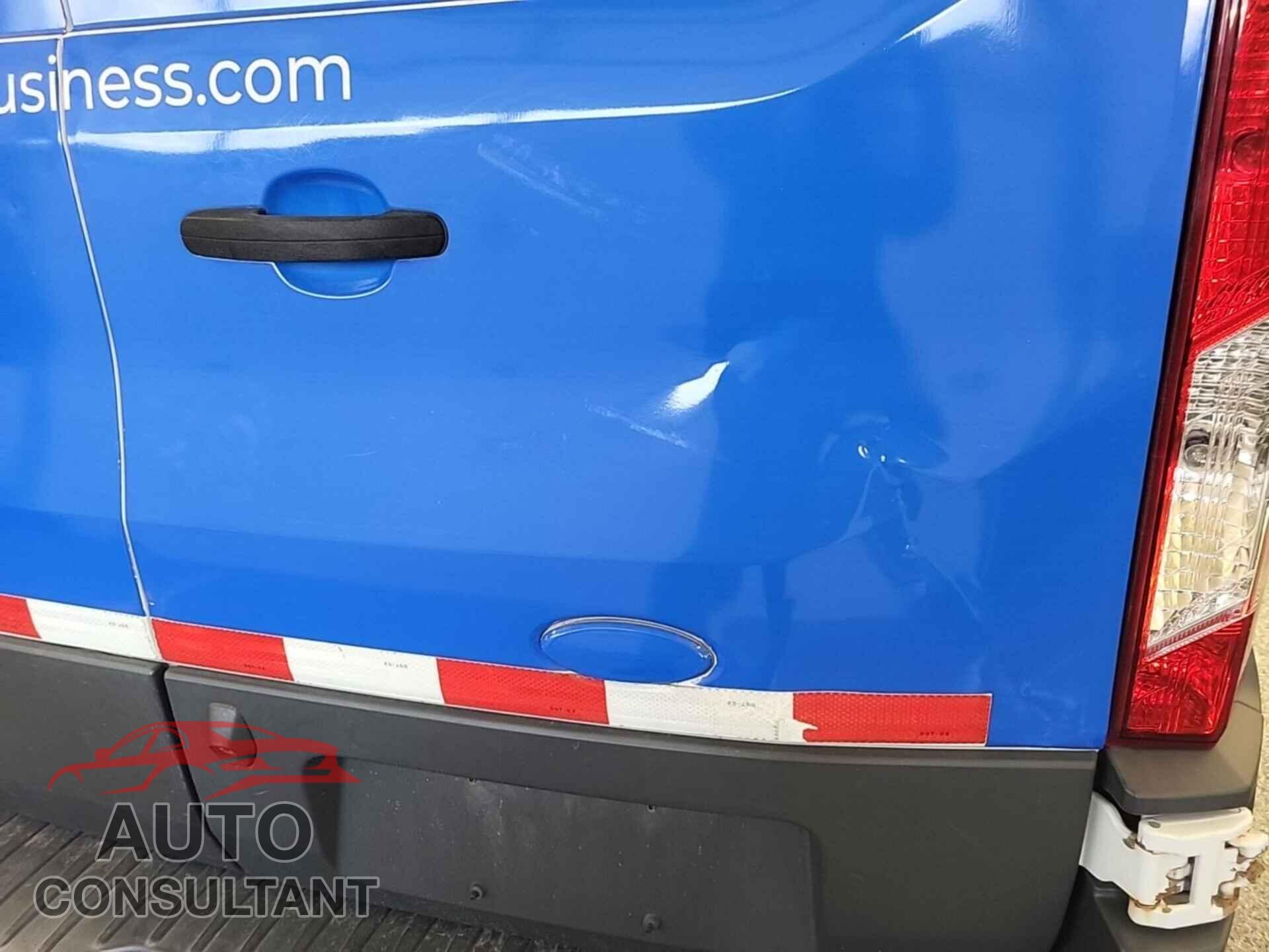 FORD TRANSIT-250 2015 - 1FTNR1ZM9FKA45197