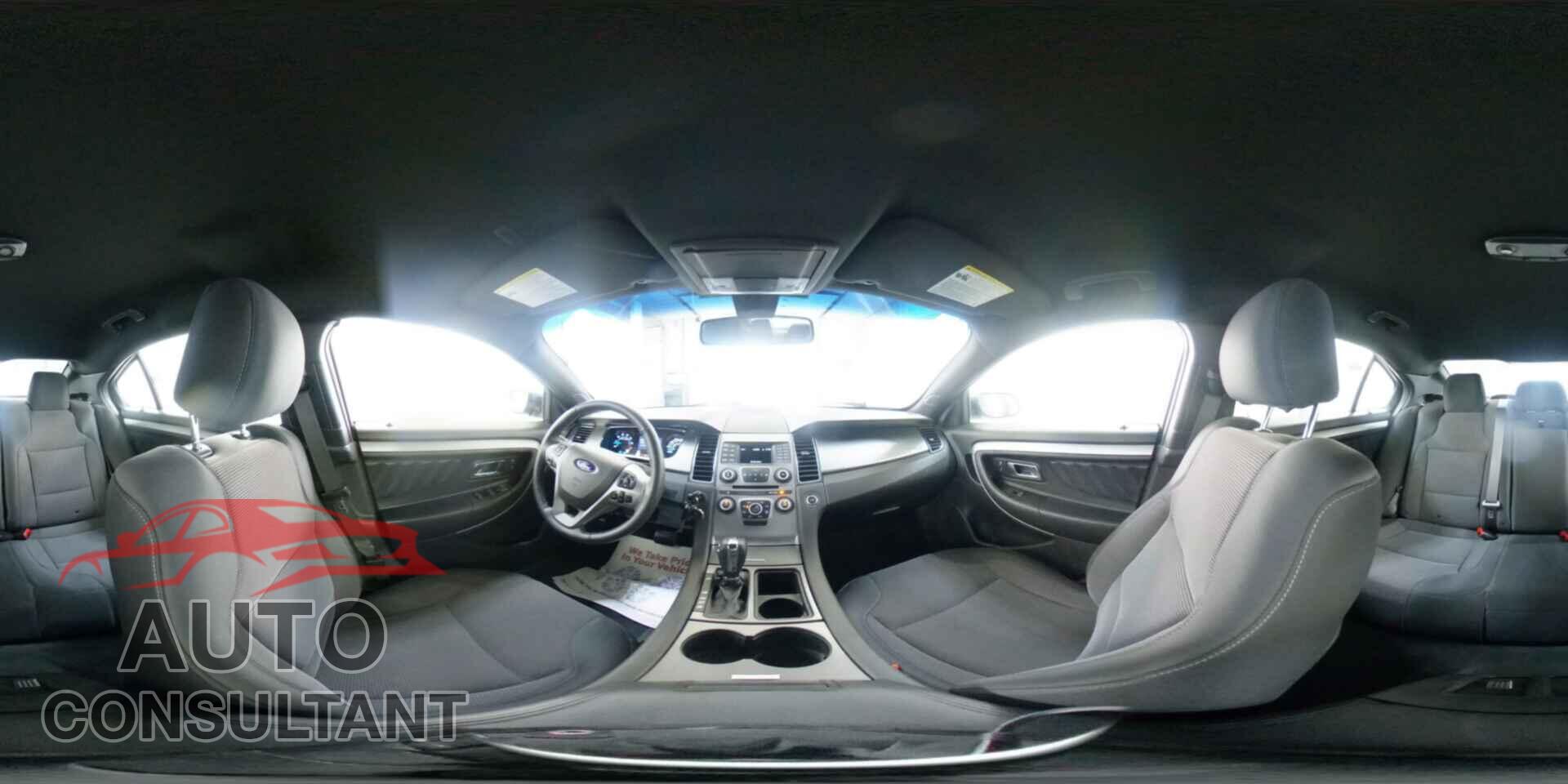 FORD TAURUS 2018 - 1FAHP2E87JG106226