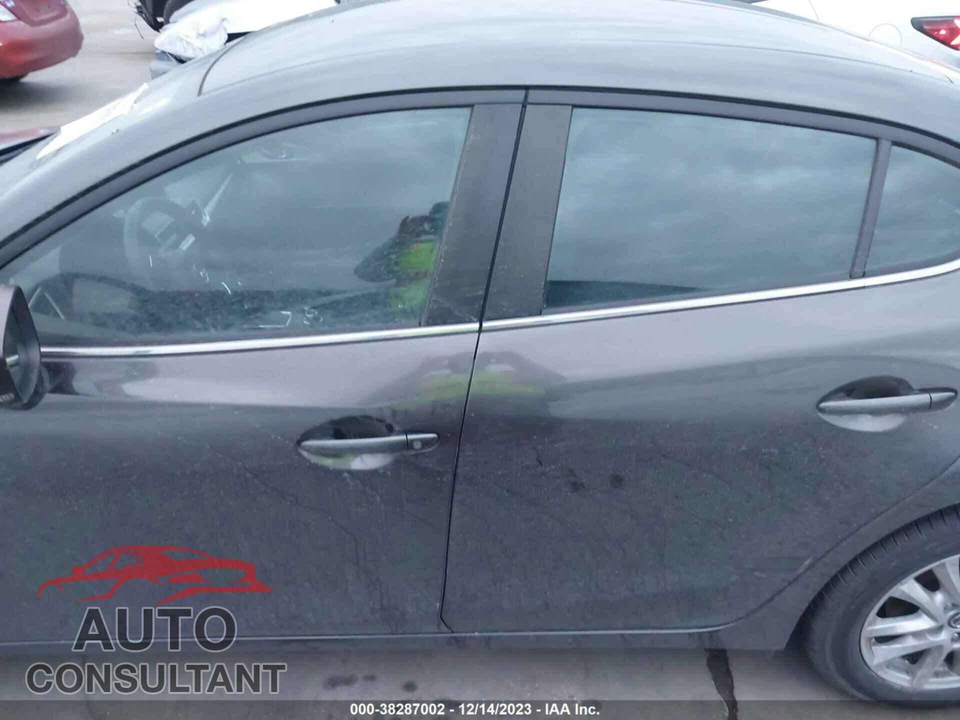 MAZDA MAZDA3 2017 - 3MZBN1U72HM137115