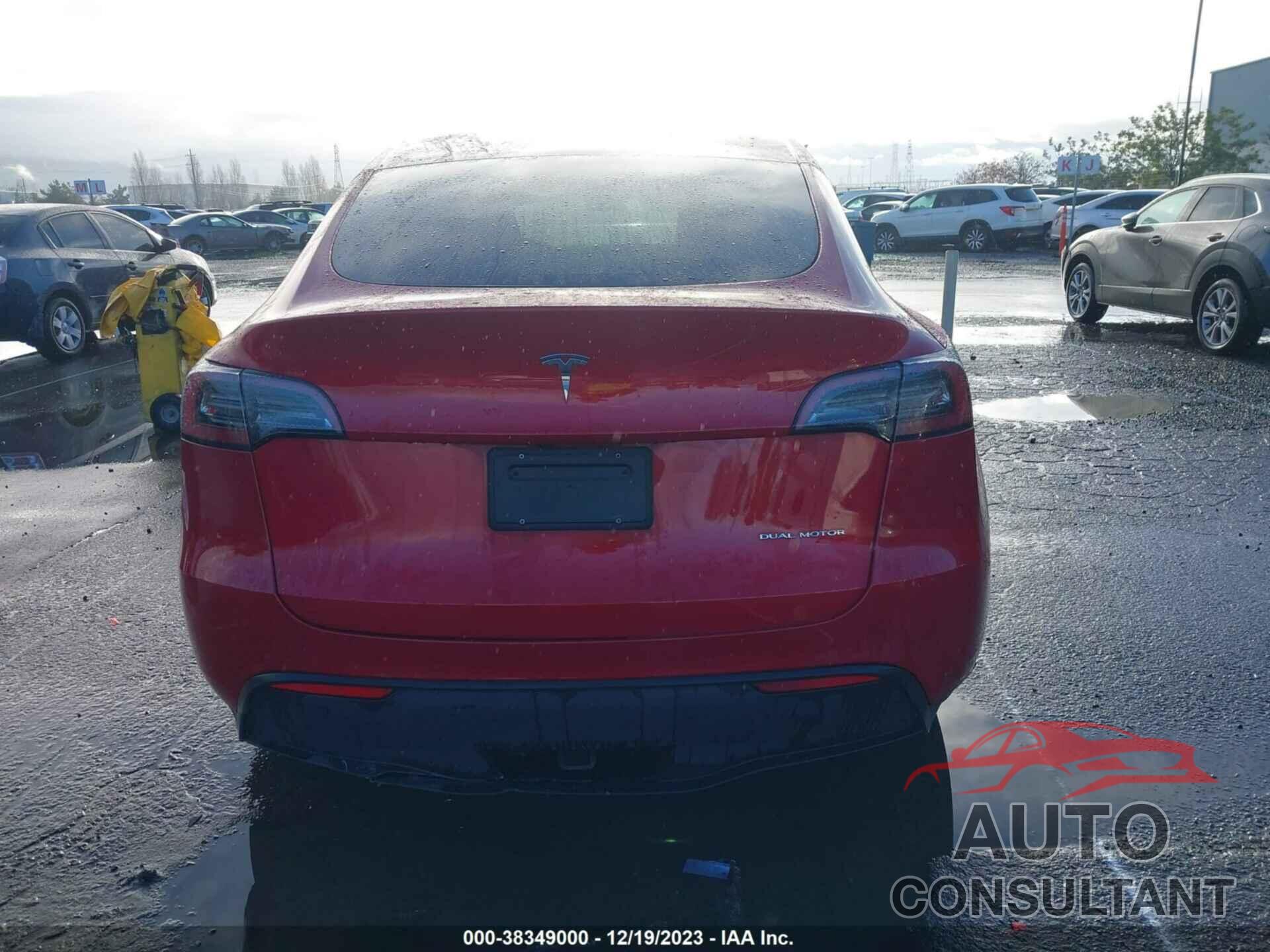 TESLA MODEL Y 2021 - 5YJYGAEE7MF262159