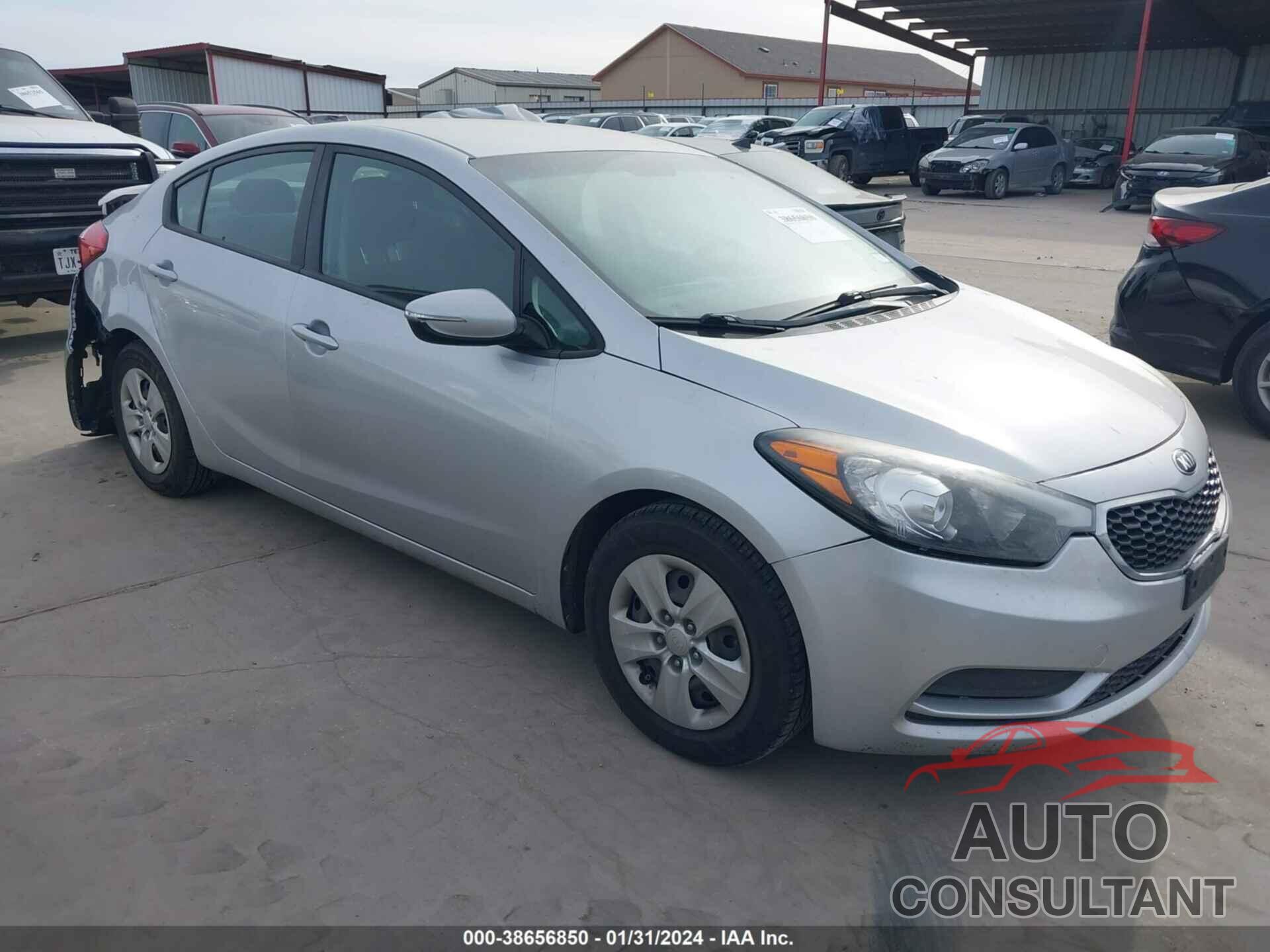 KIA FORTE 2016 - KNAFX4A65G5608655