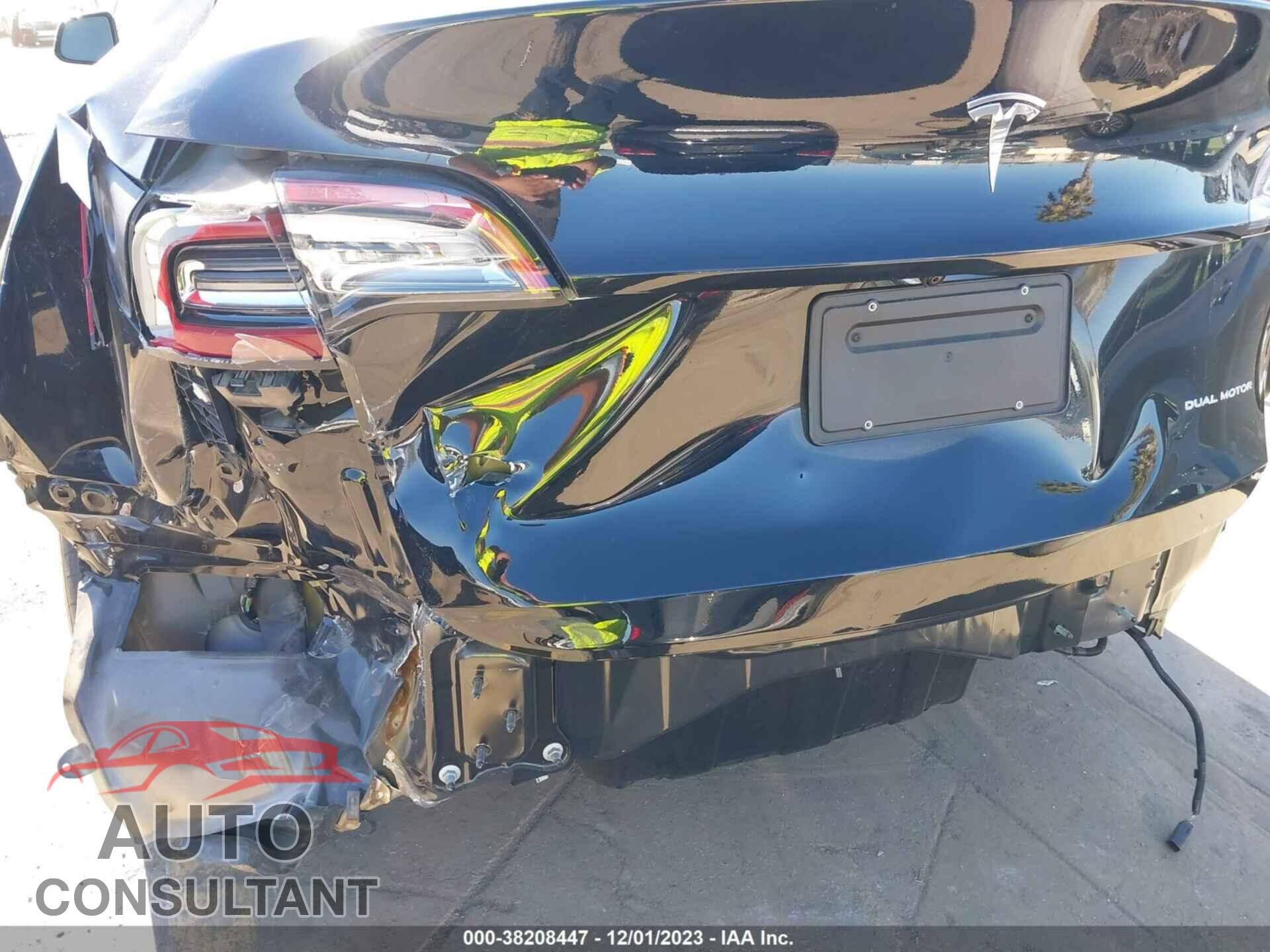TESLA MODEL Y 2021 - 5YJYGDEE6MF179727
