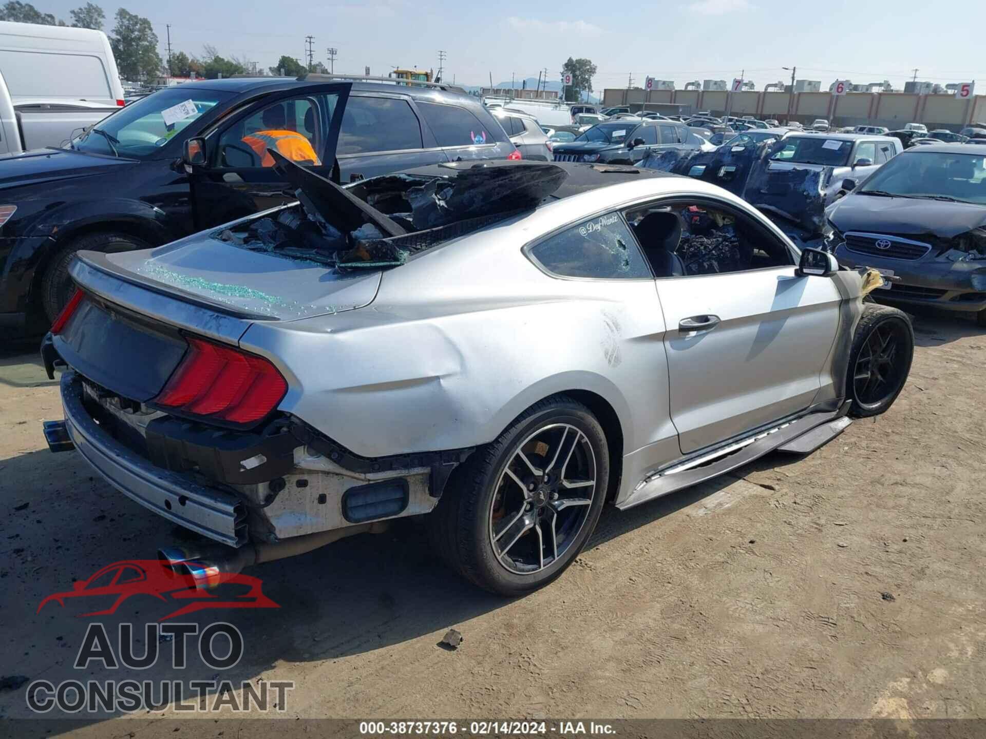 FORD MUSTANG 2019 - 1FA6P8CF6K5140585