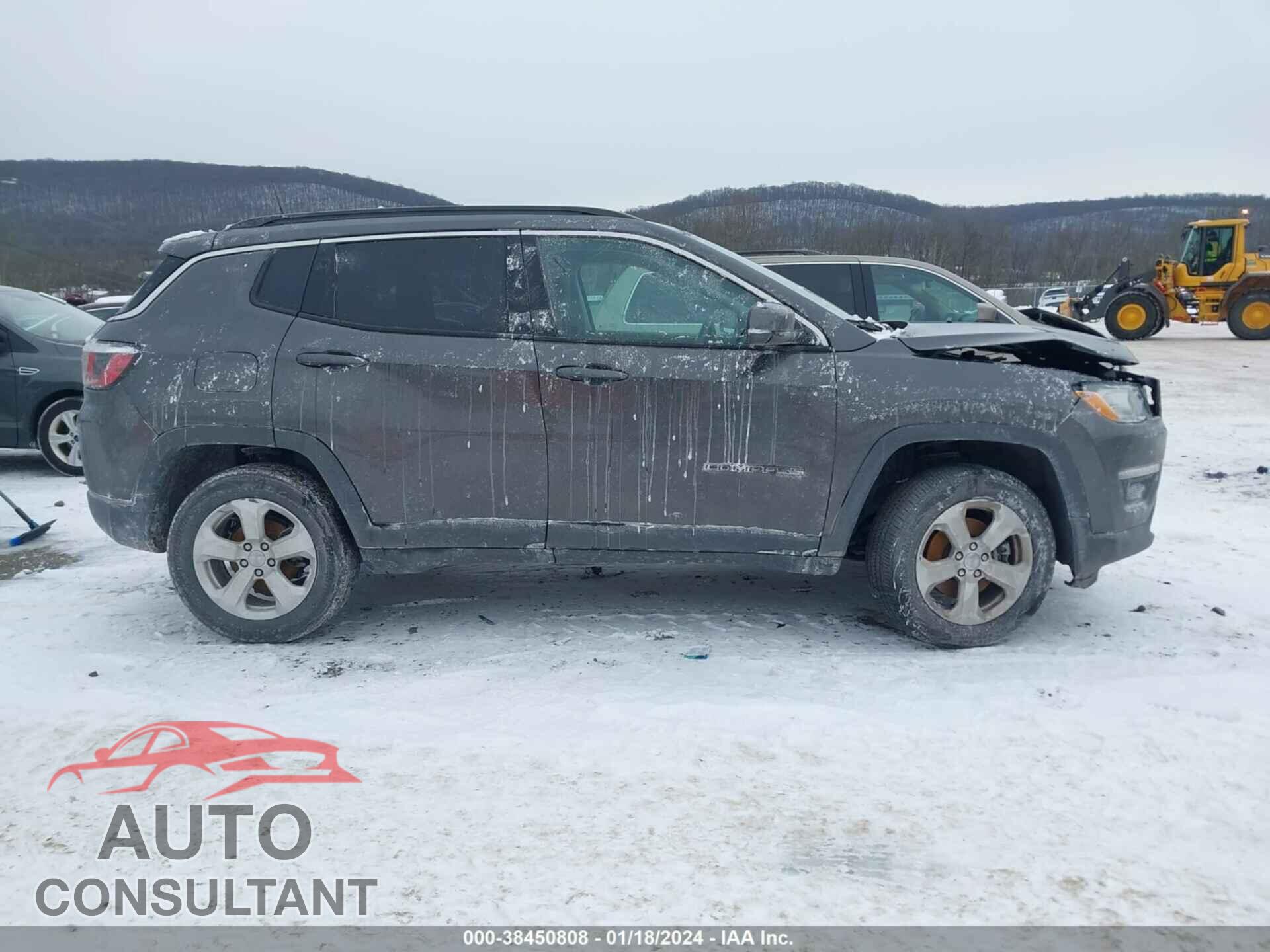 JEEP COMPASS 2018 - 3C4NJDBB7JT418097