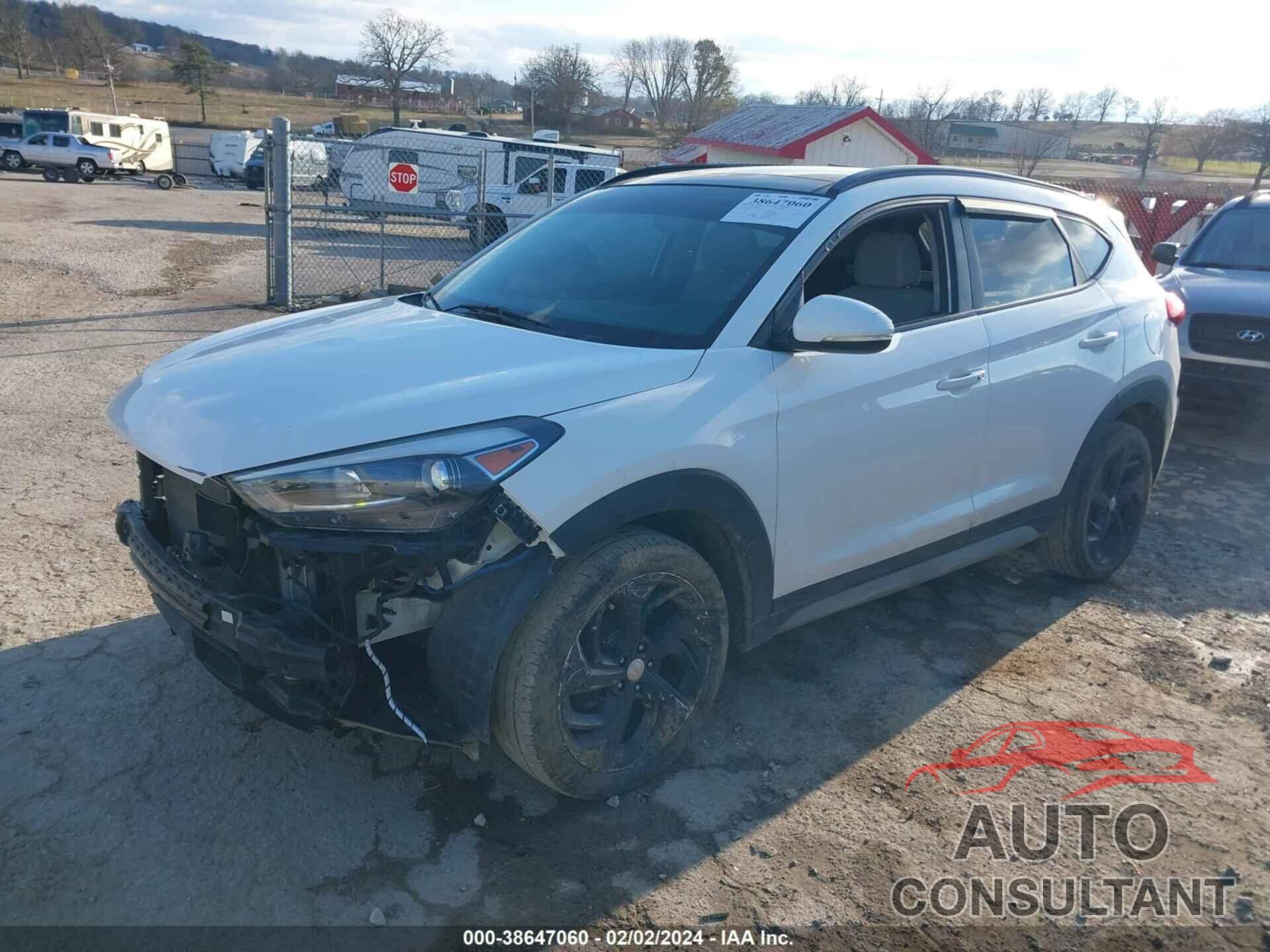 HYUNDAI TUCSON 2018 - KM8J3CA28JU669927