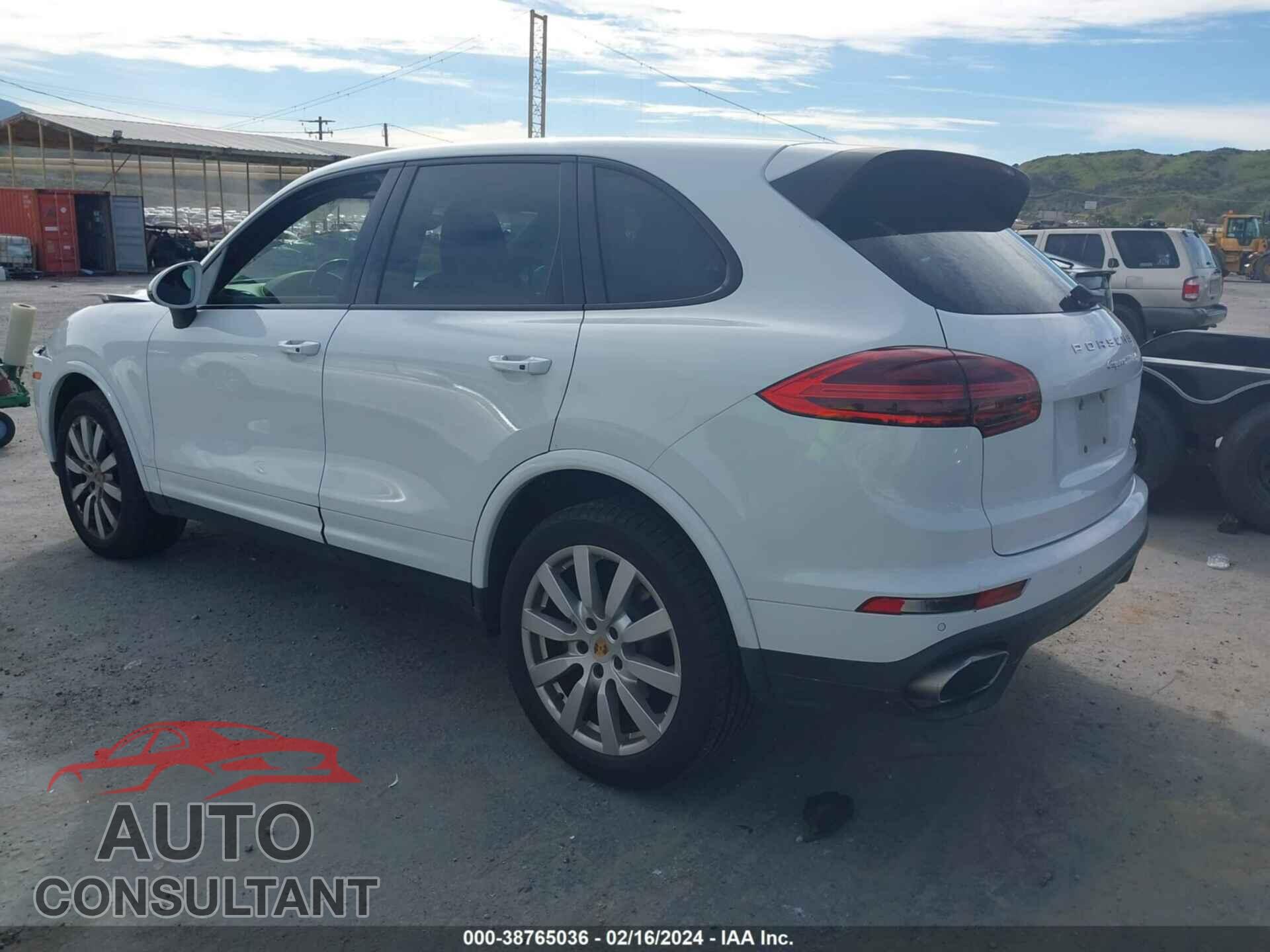 PORSCHE CAYENNE 2017 - WP1AA2A20HKA80508