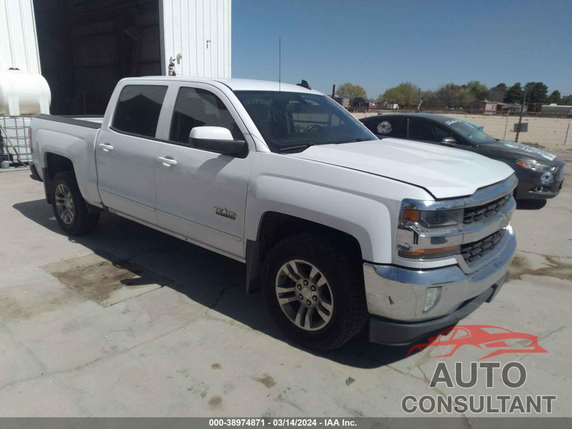 CHEVROLET SILVERADO 1500 2018 - 3GCPCREH2JG338246