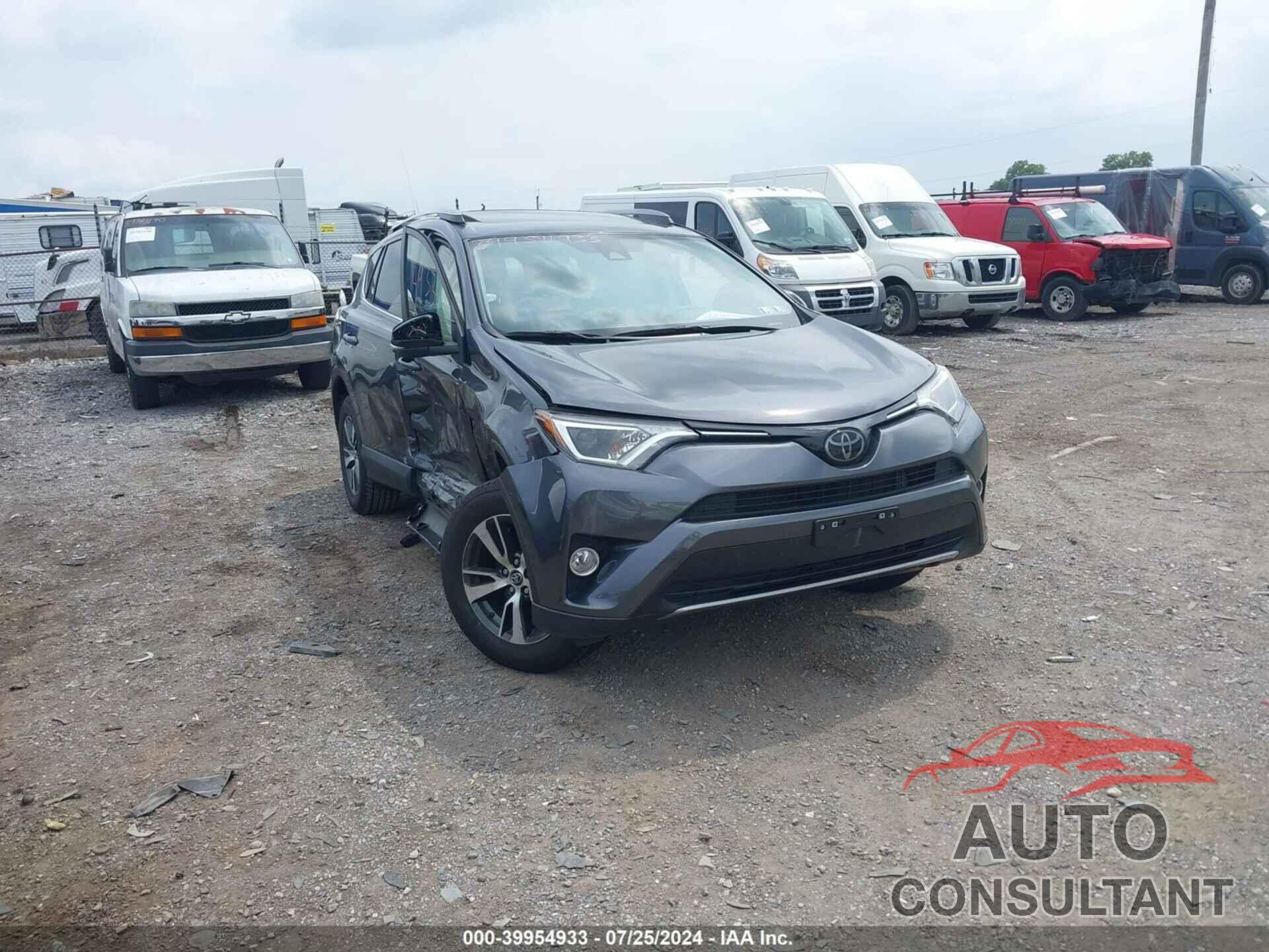 TOYOTA RAV4 2018 - JTMRFREVXJD249298