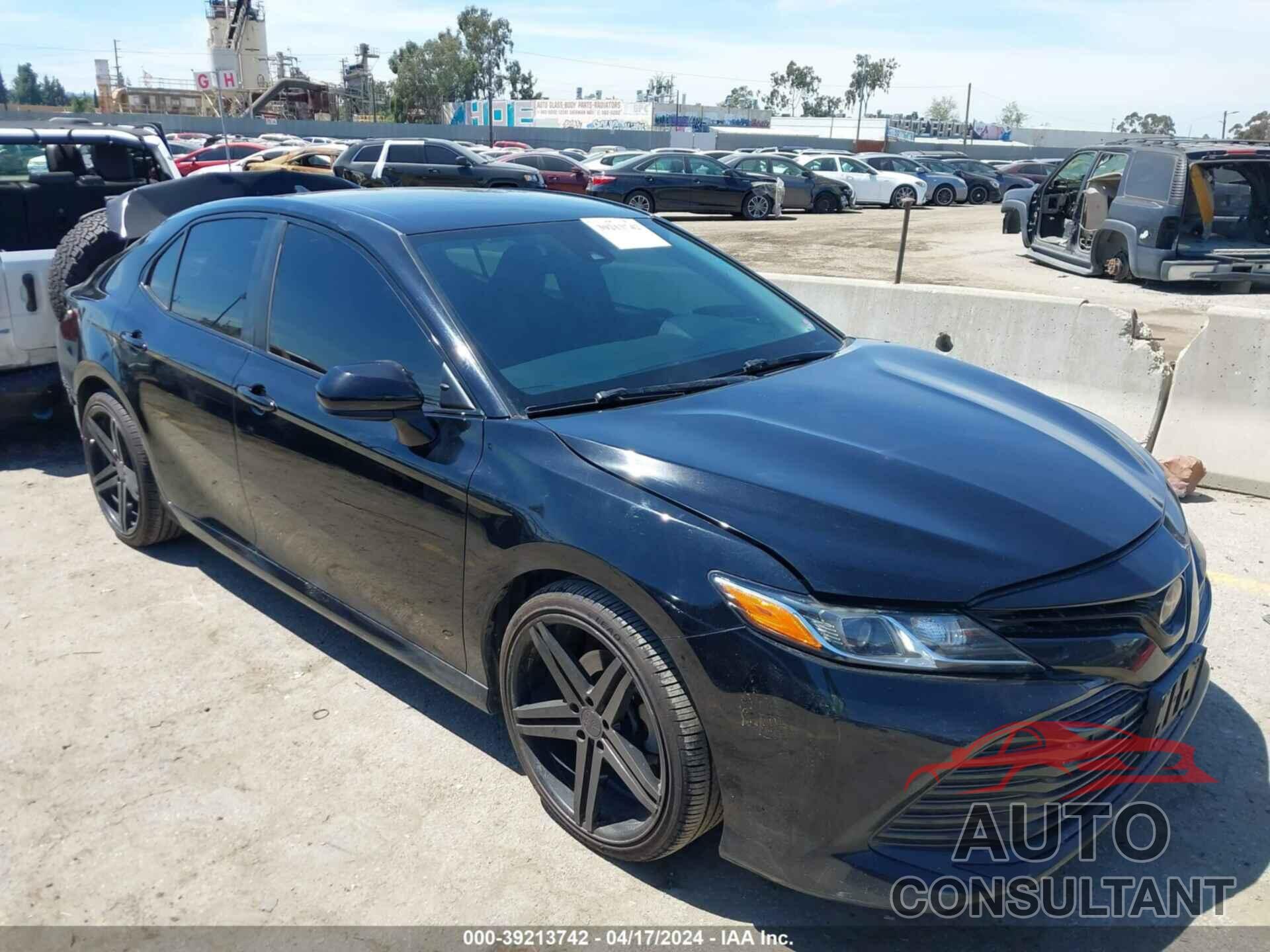 TOYOTA CAMRY 2019 - 4T1B11HK5KU214104