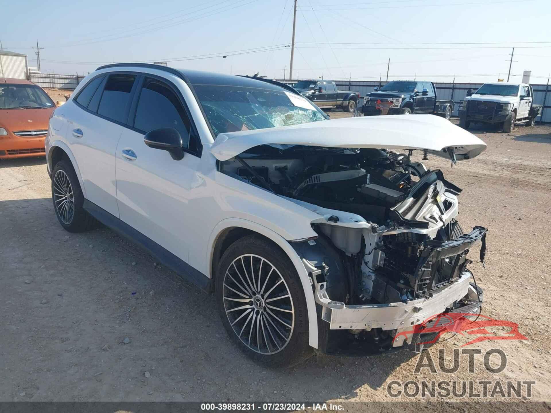 MERCEDES-BENZ GLC 300 2024 - W1NKM4HB7RF122612