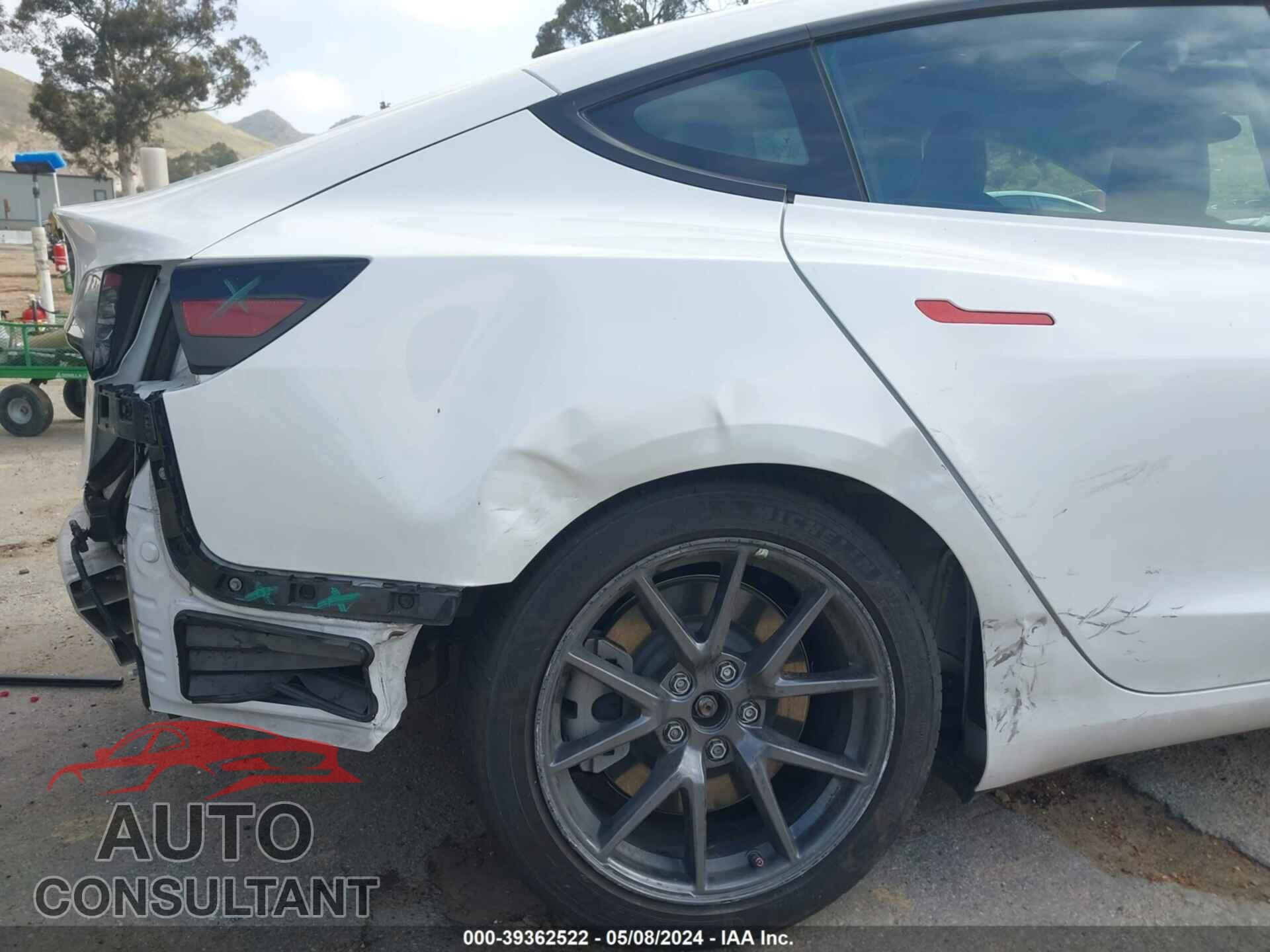 TESLA MODEL 3 2022 - 5YJ3E1EA0NF237294