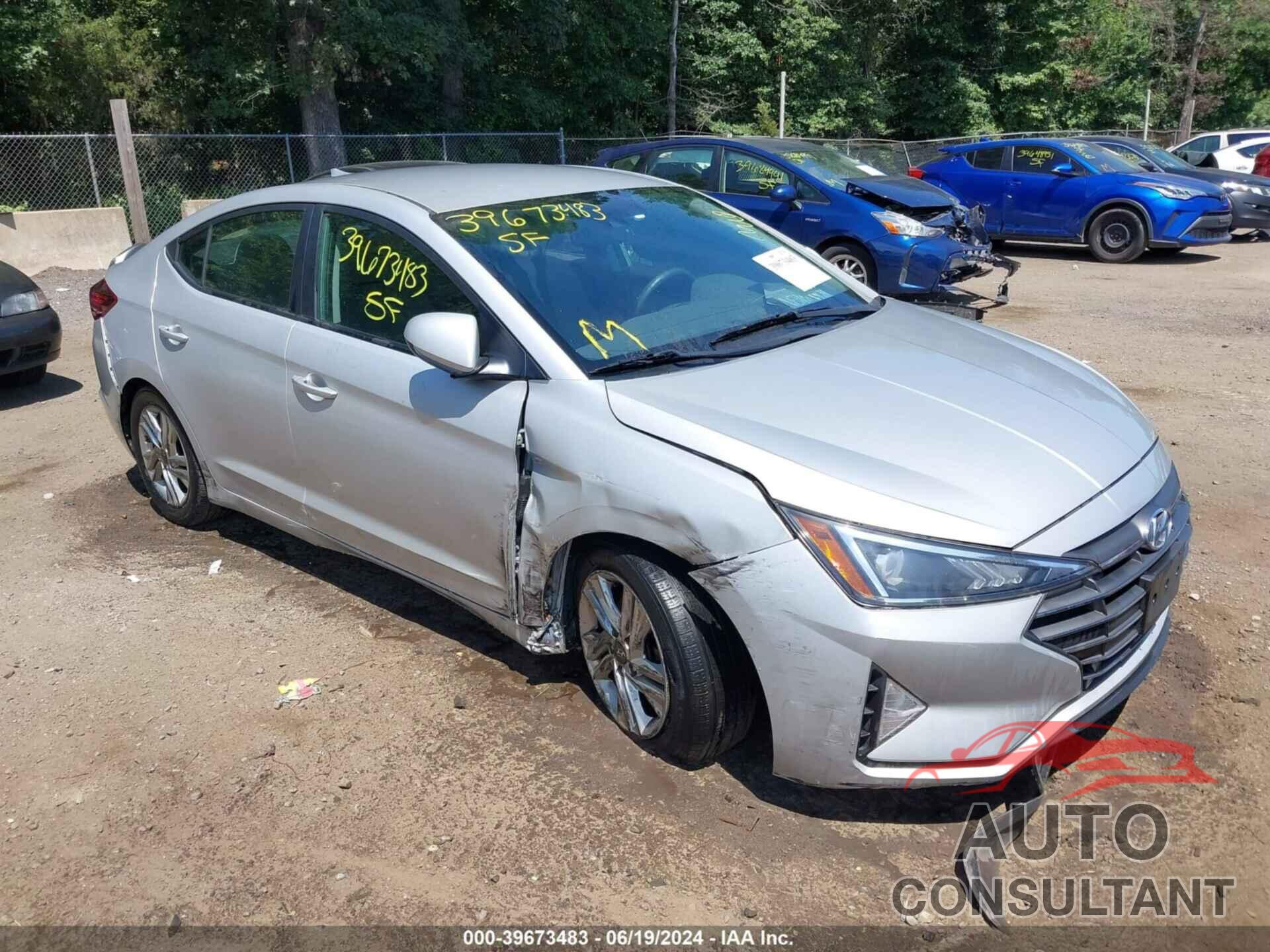 HYUNDAI ELANTRA 2019 - 5NPD84LF9KH485181