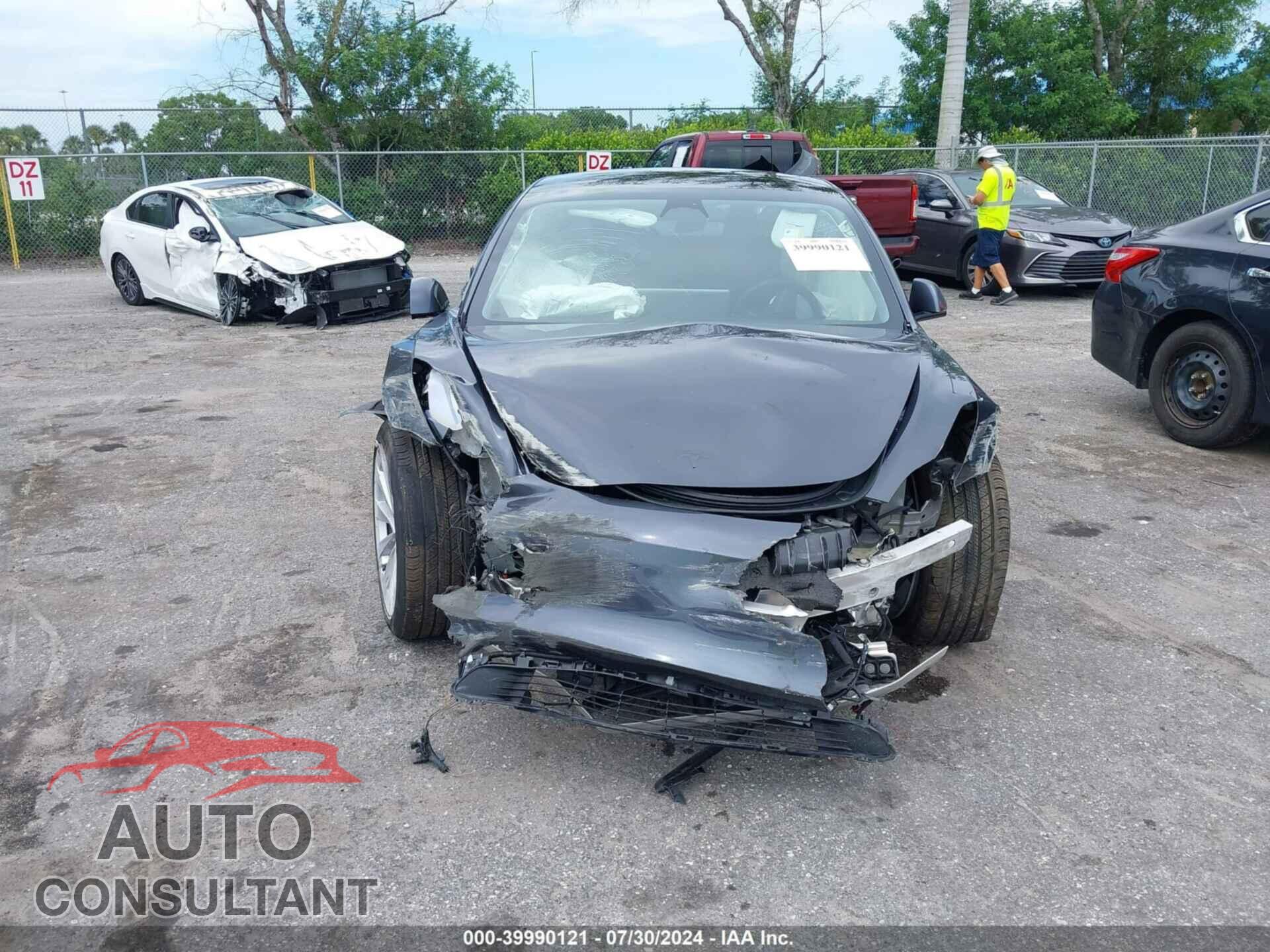 TESLA MODEL 3 2021 - 5YJ3E1EB7MF044132