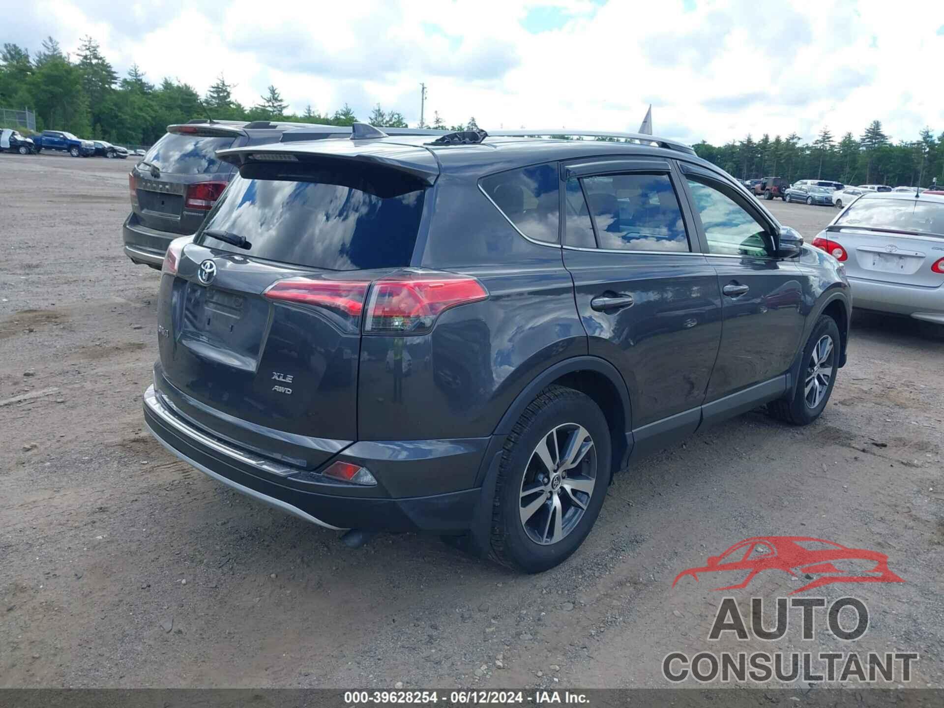 TOYOTA RAV4 2017 - JTMRFREVXHJ146362