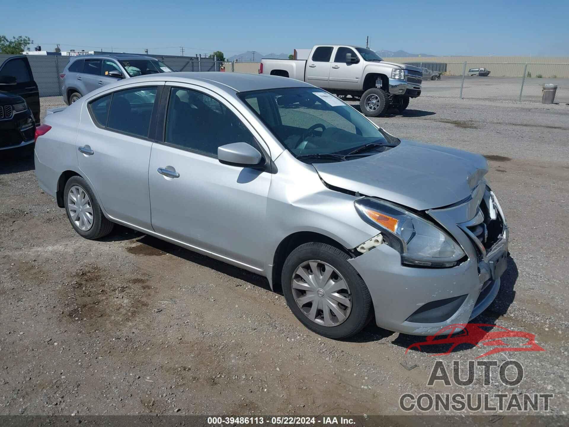 NISSAN VERSA 2017 - 3N1CN7AP9HL832408