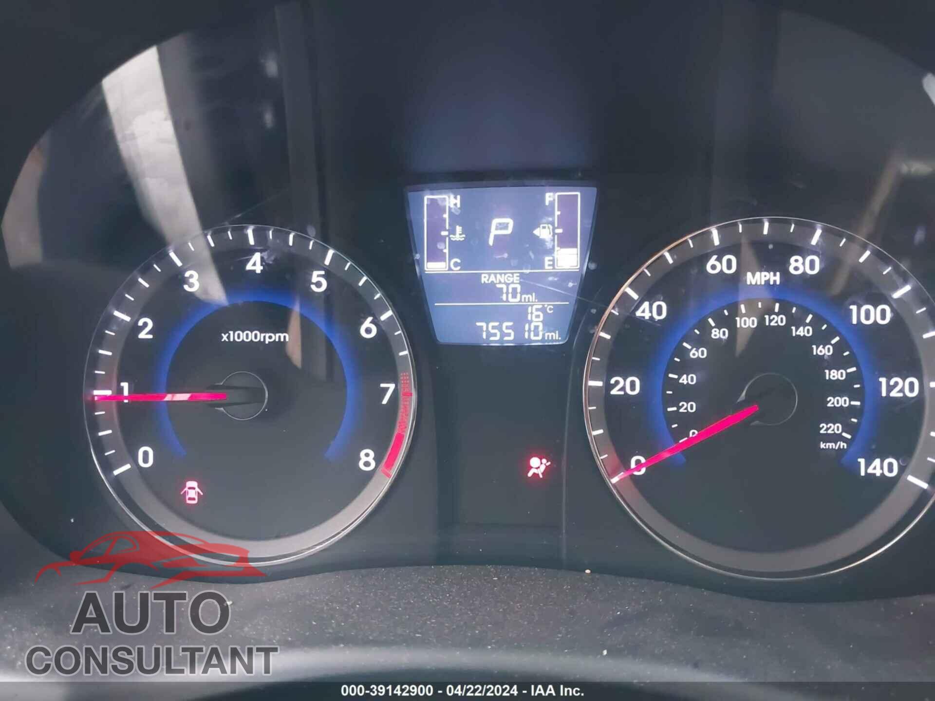 HYUNDAI ACCENT 2016 - KMHCT4AE0GU092439