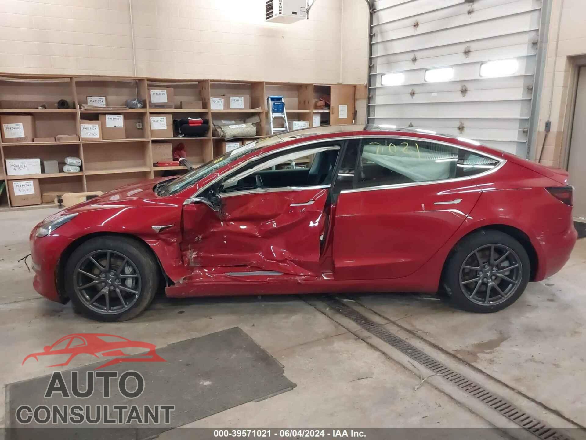 TESLA MODEL 3 2018 - 5YJ3E1EB5JF104856