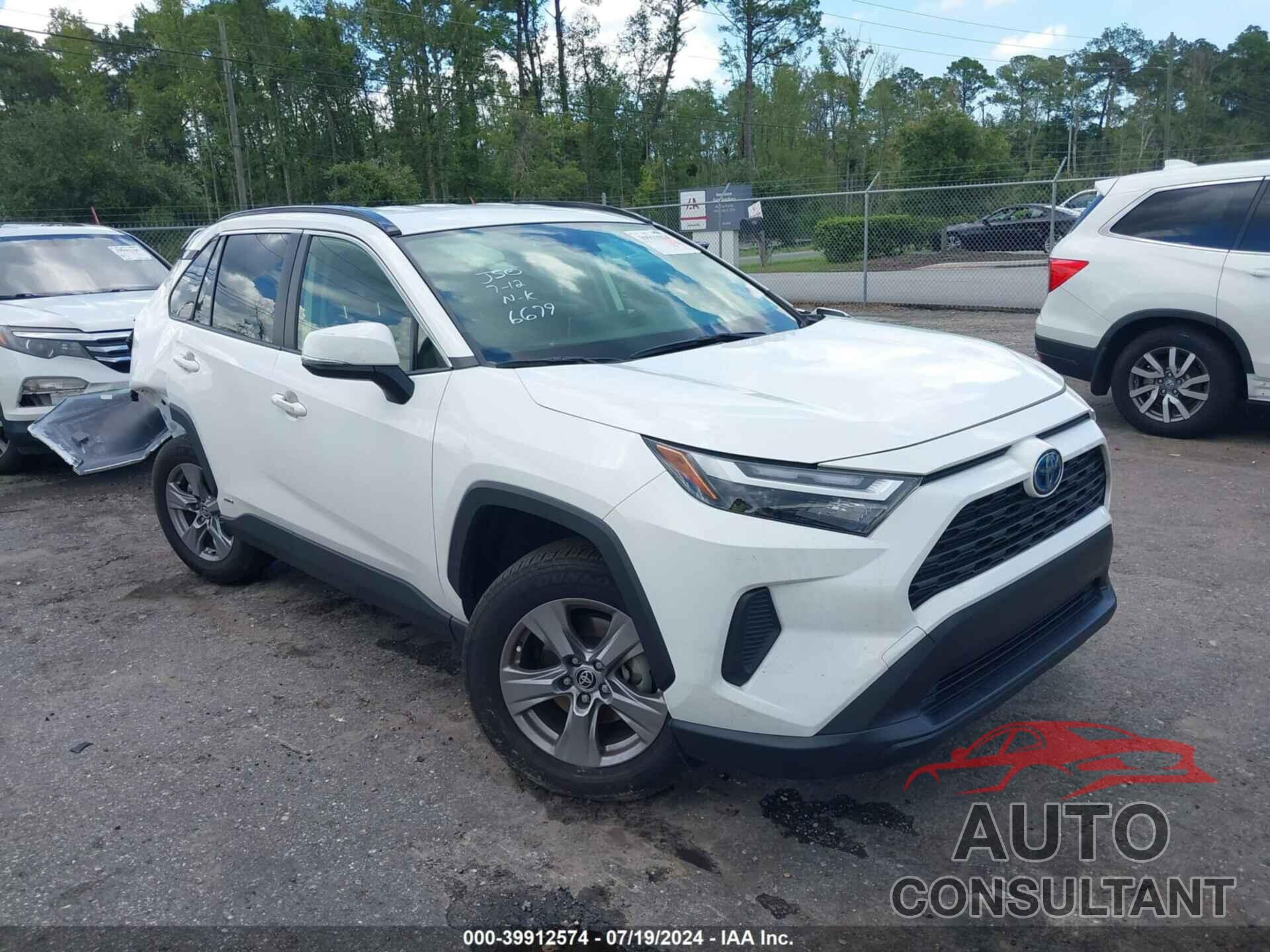 TOYOTA RAV4 HYBRID 2023 - JTMRWRFV6PD206679