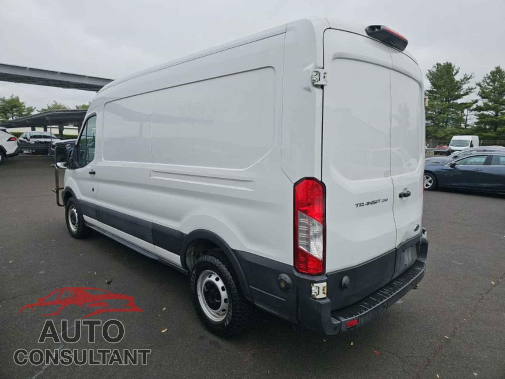 FORD TRANSIT 2019 - 1FTYR2CM4KKA80302